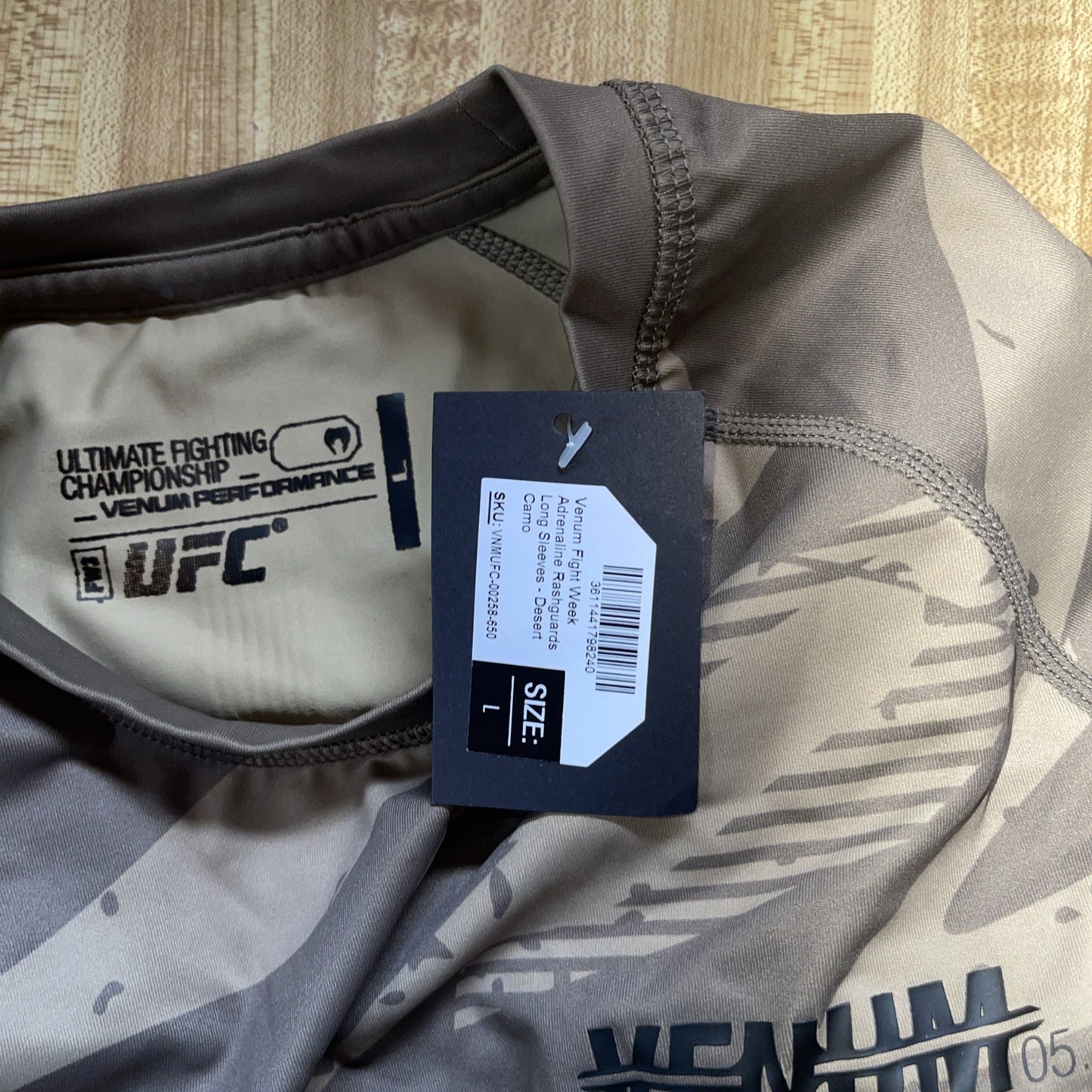 UFC X Venum Camo Long Sleeve Large NWT 