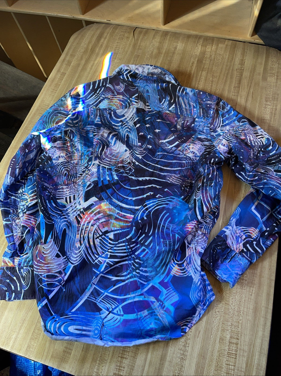 Robert Graham Button Up Medium 