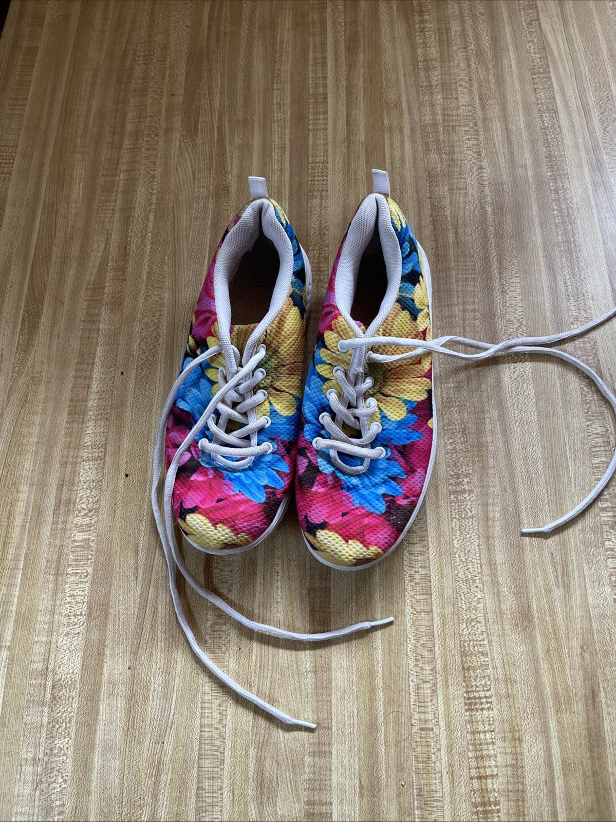 Floral Print Sneakers 10