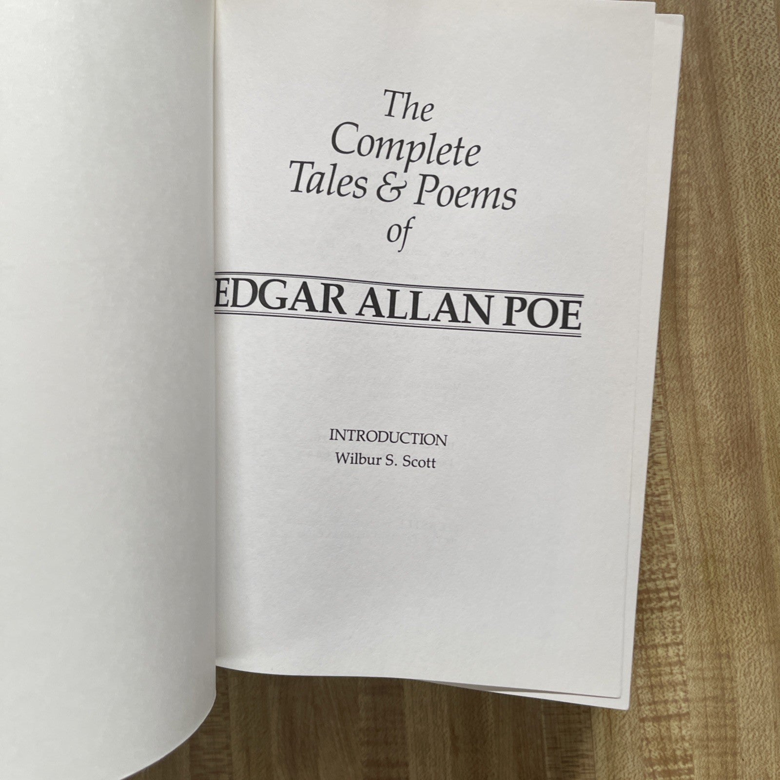 edgar allan poe complete tales and poems