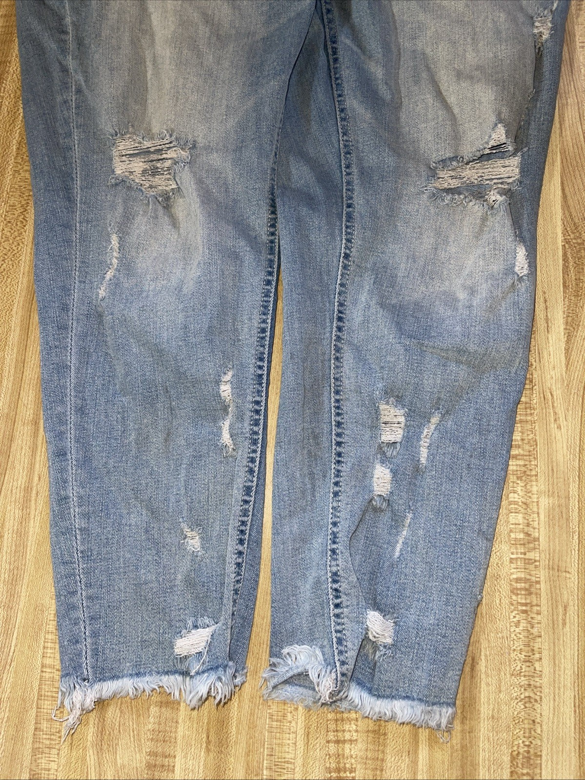 bke parker universal fit high rise Ankle Skinny jeans Distressed 33