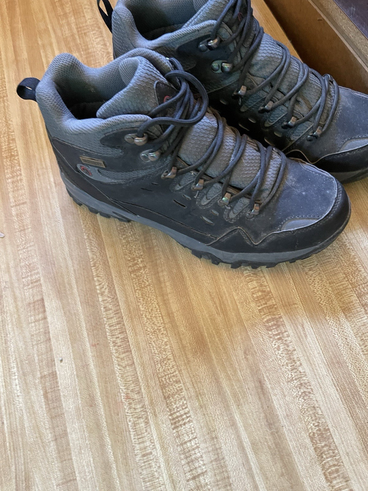 Nevados Tempest Boots 11