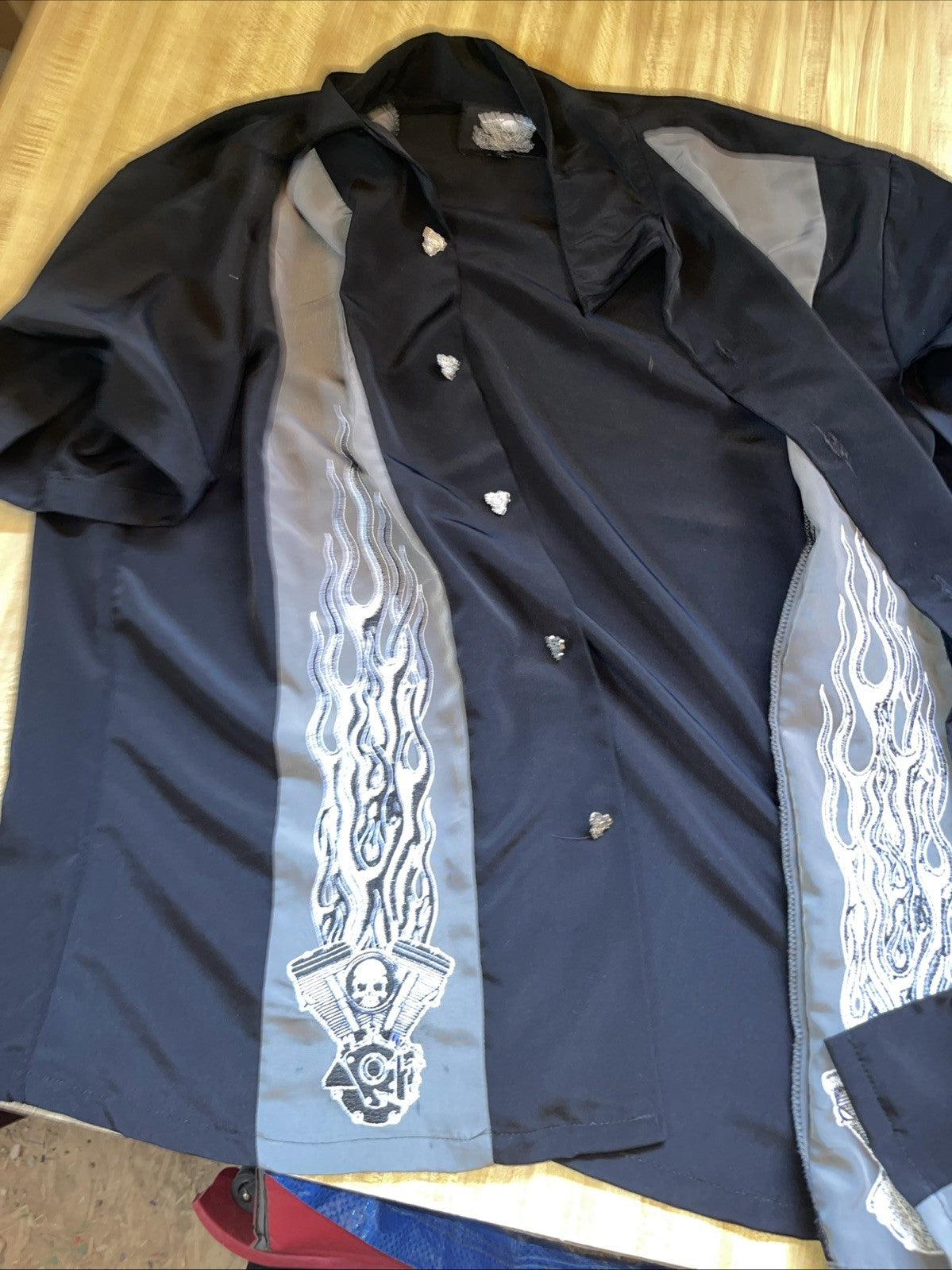 vintage dragonfly button up shirt Large Fancy Buttons