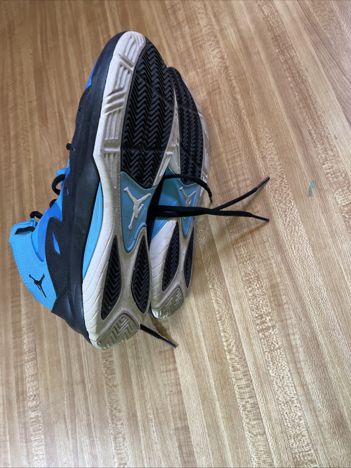 Jordan Prime Mania Fly Size 6Y