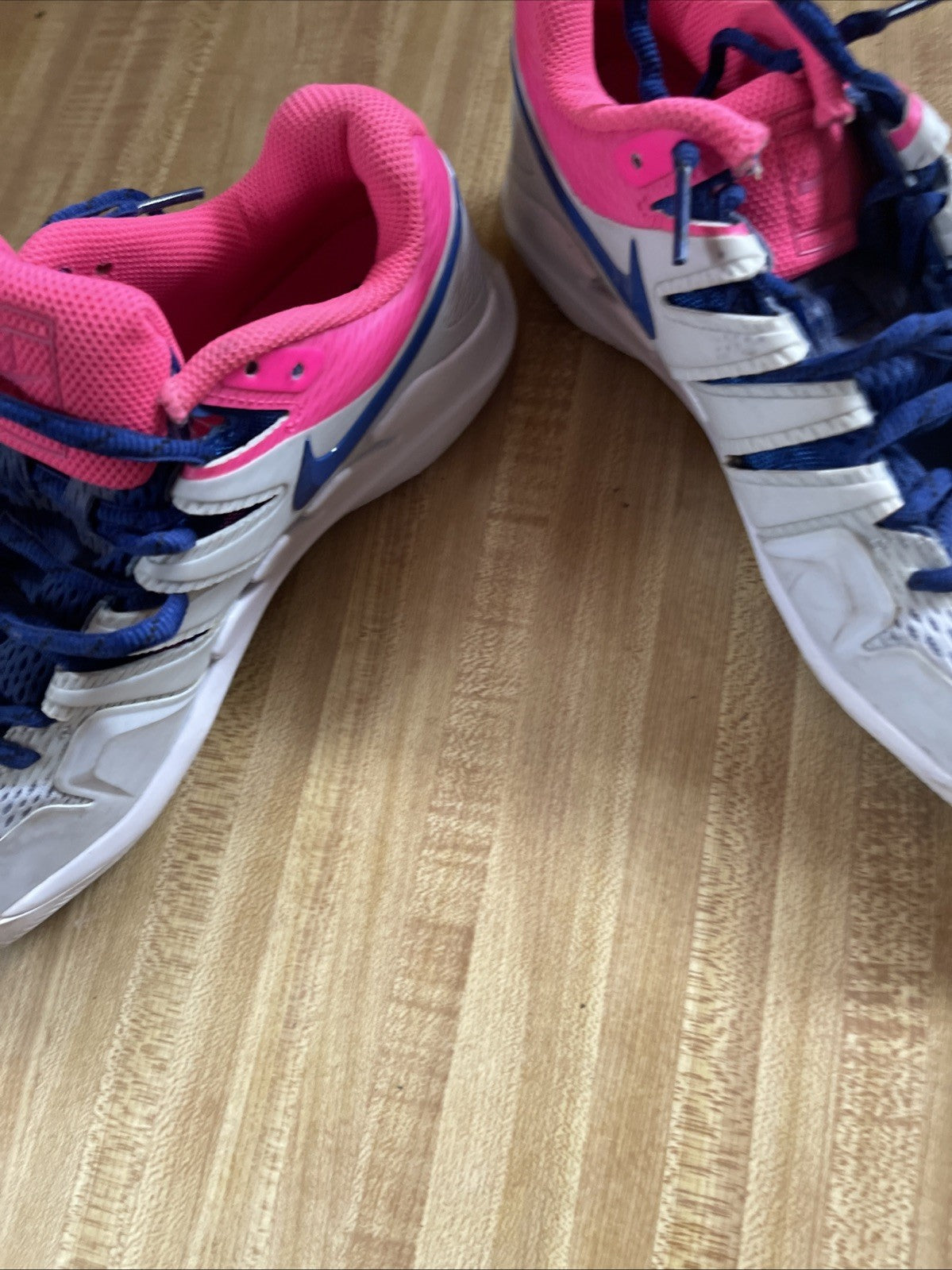 Nike Air Zoom Roger Federer Size 8.5