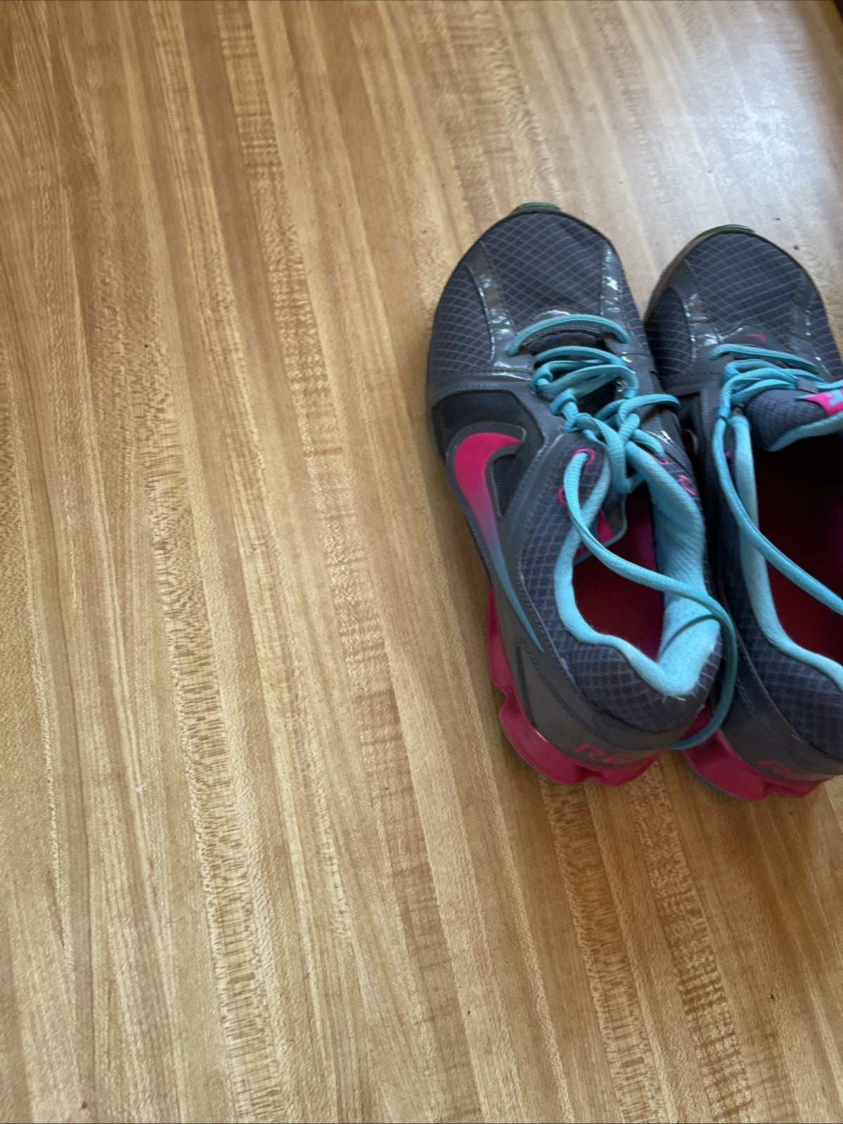 Nike Reax Run 8 Size 9.5