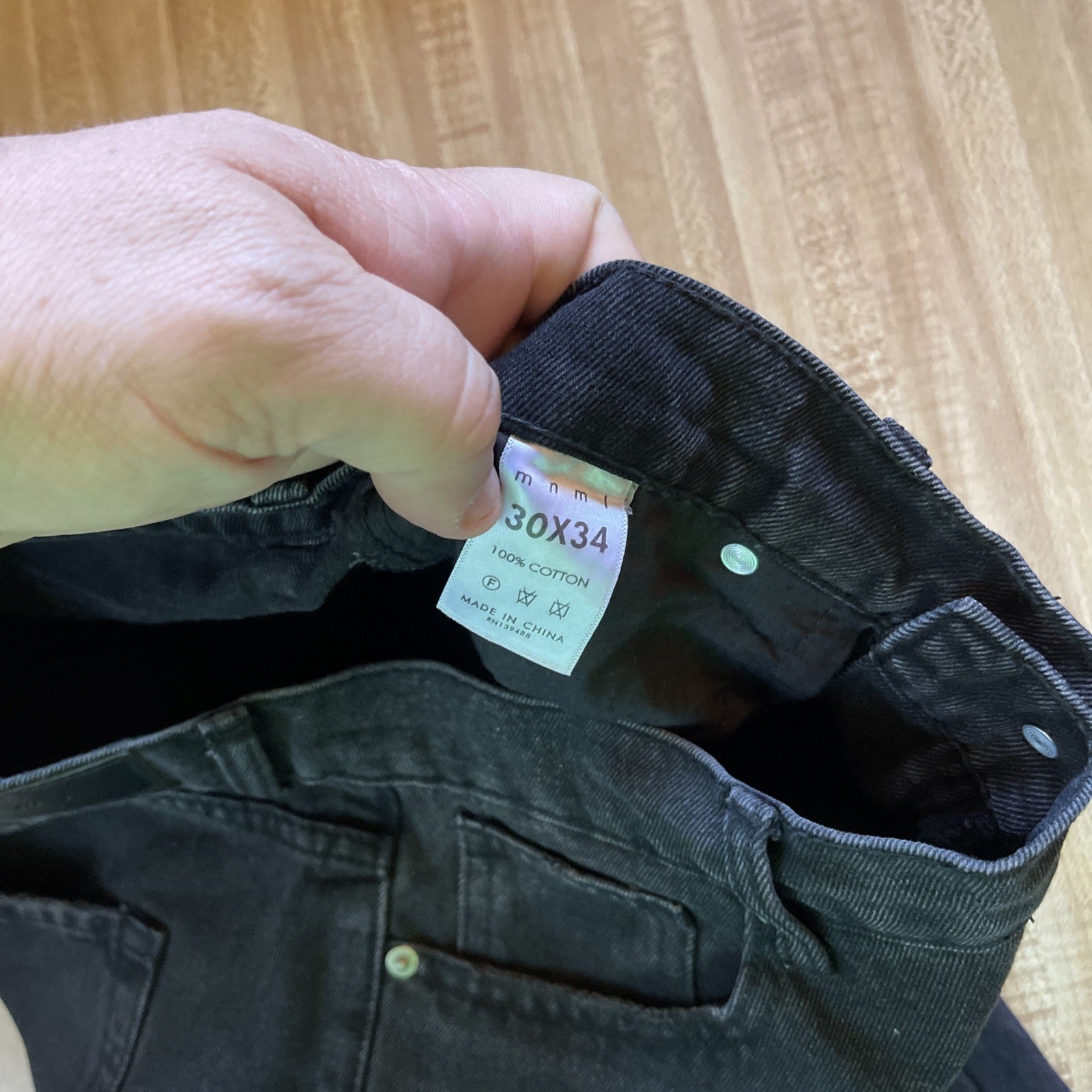 MNML Baggy Wide Leg Jeans 30/32 Tag Says 30/34 9 Inch Leg Opening 
