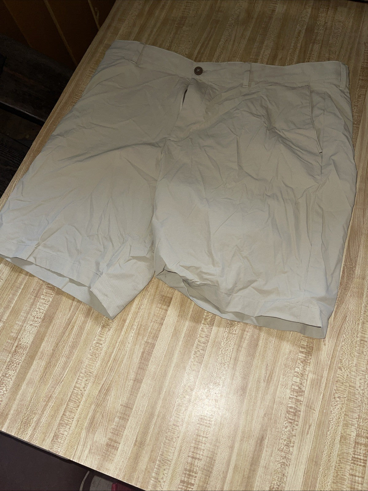 Tommy Bahama Shorts 42