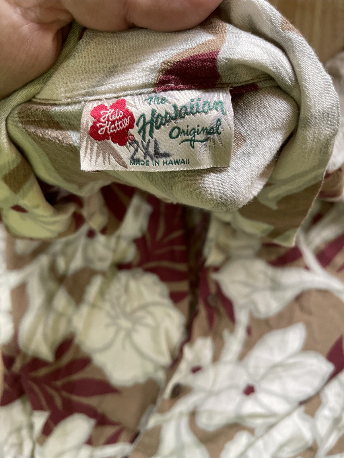 hilo hattie hawaiian shirt 