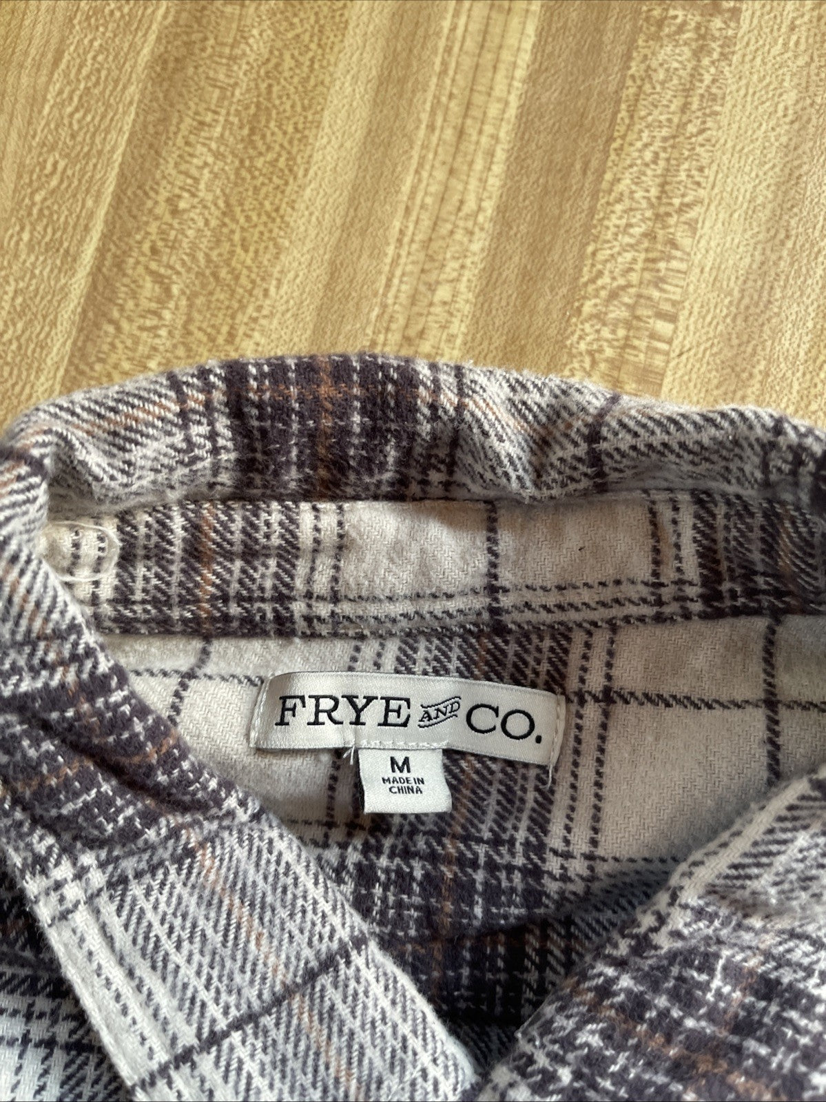 frye and co flannel Medium 