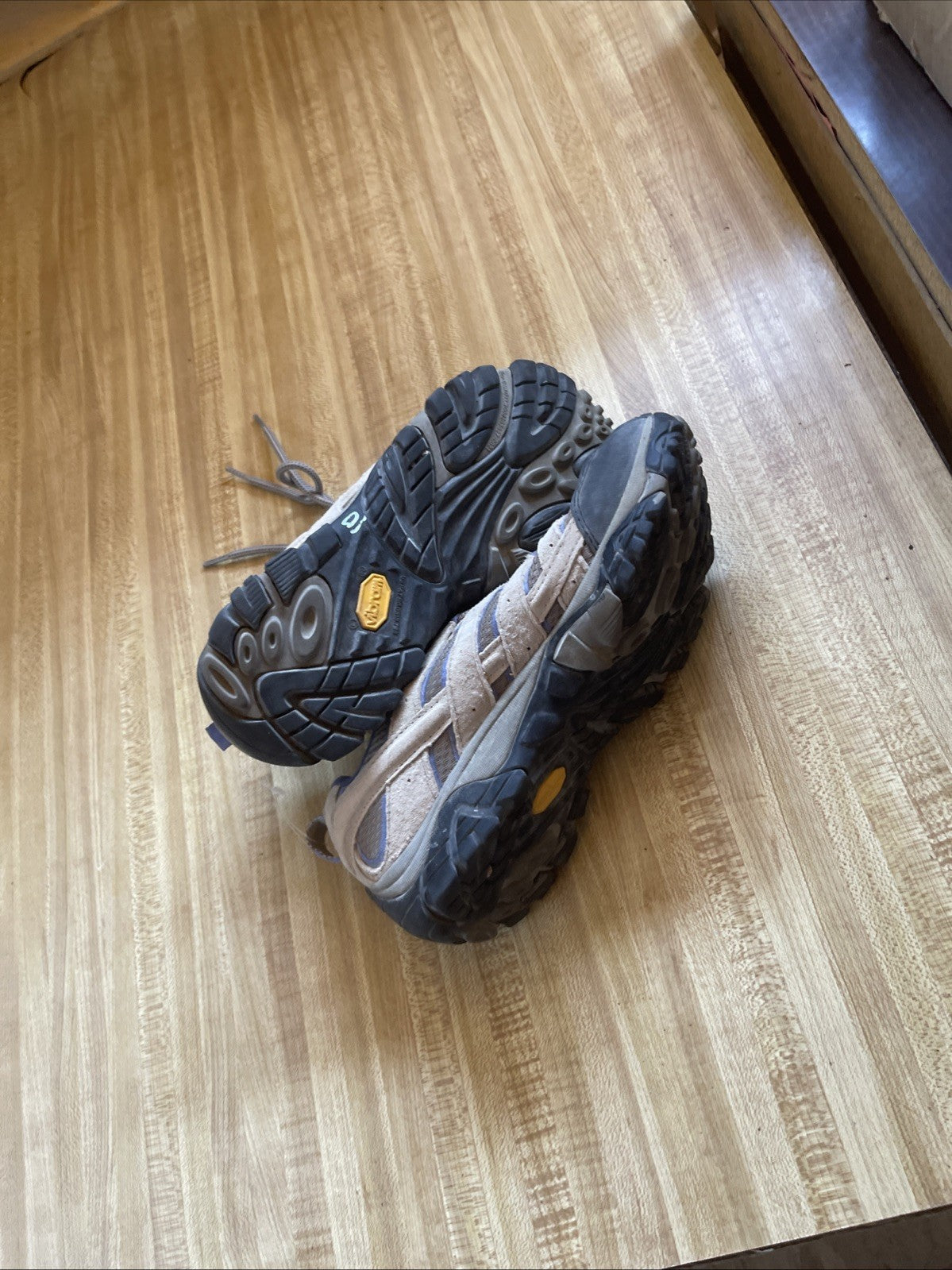 Merrell Hiking Shoes 7.5