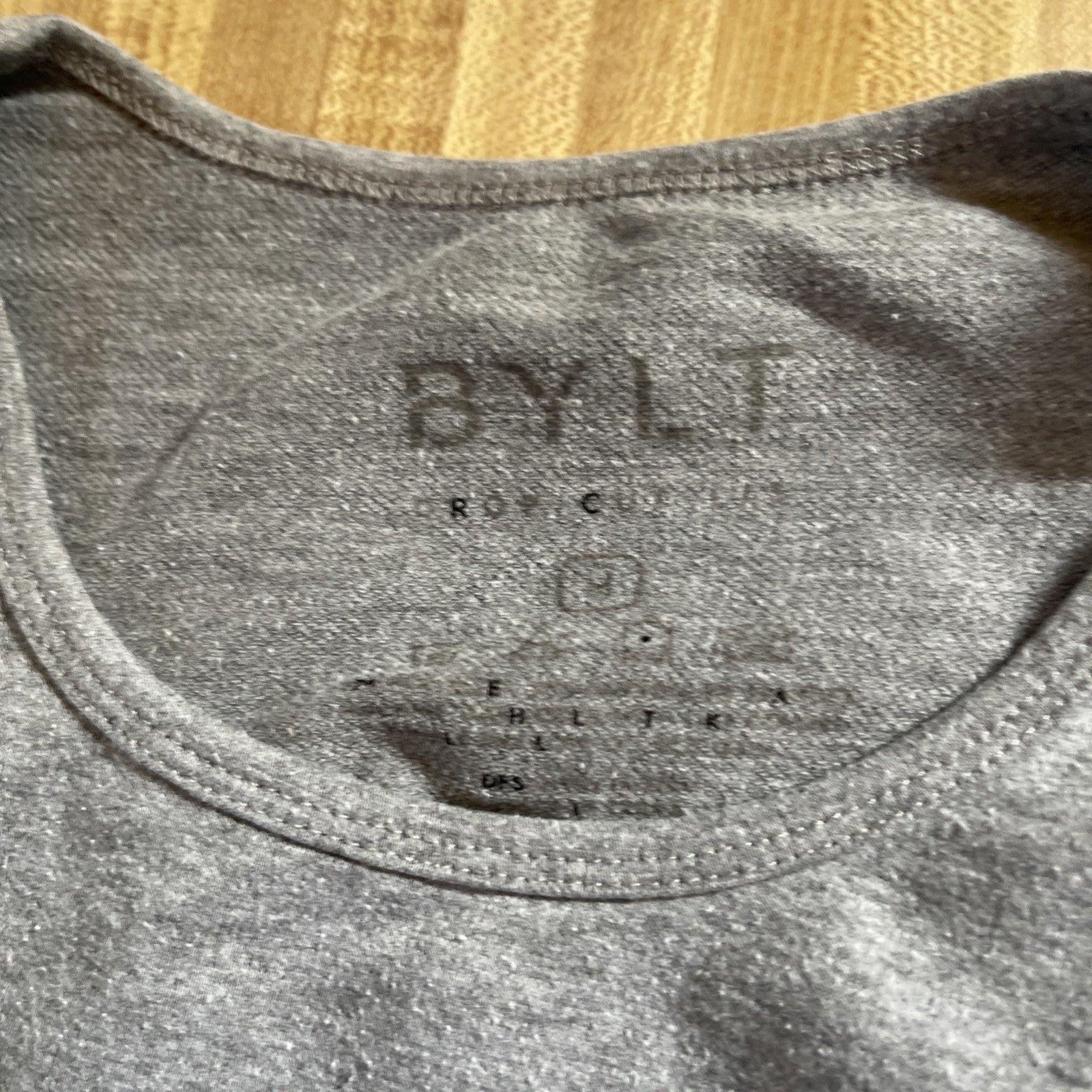 bylt drop cut lux shirt Medium 