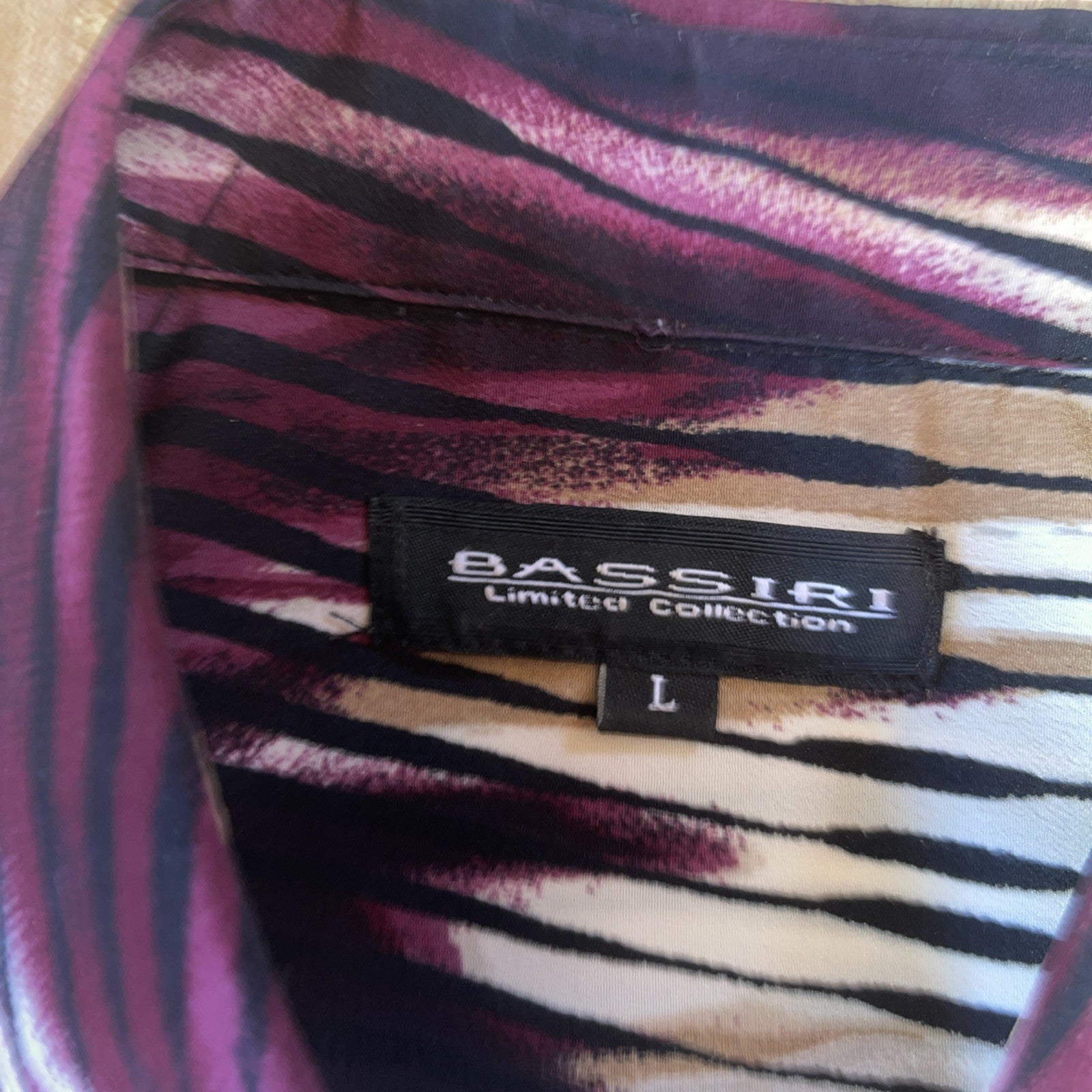 Bassiri Button Up Large 