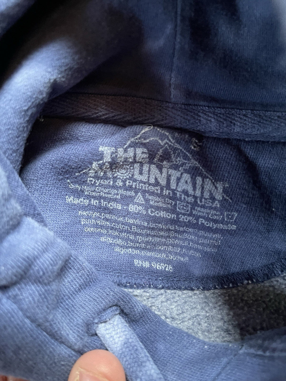 The Mountain Hoodie Small Ely Nevada