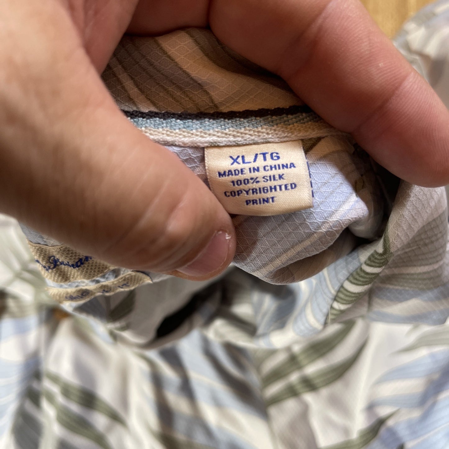 Tommy Bahama Silk Hawaiian Shirt XL