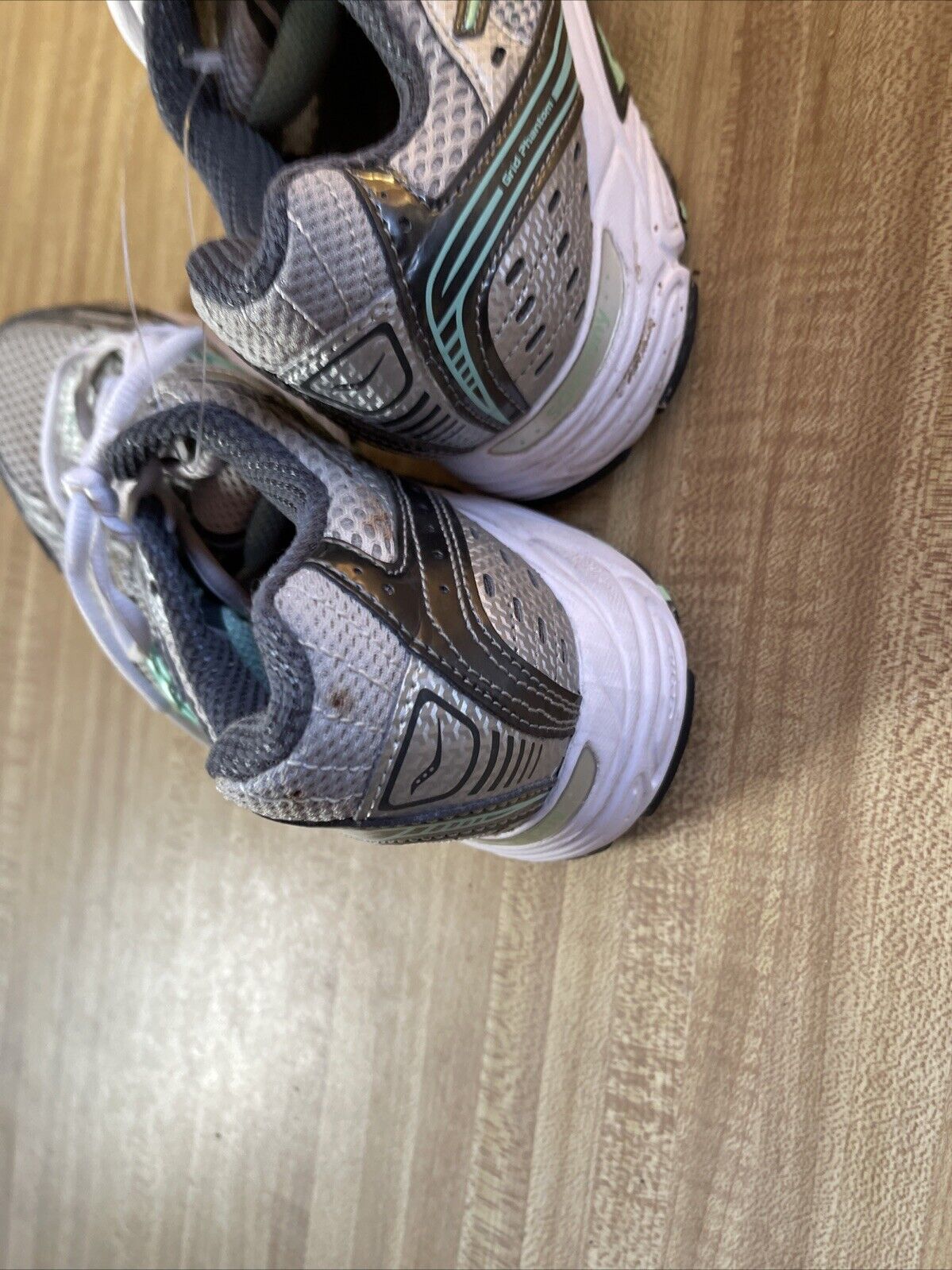 Saucony Grid Phantom Women’s 10 No Insoles