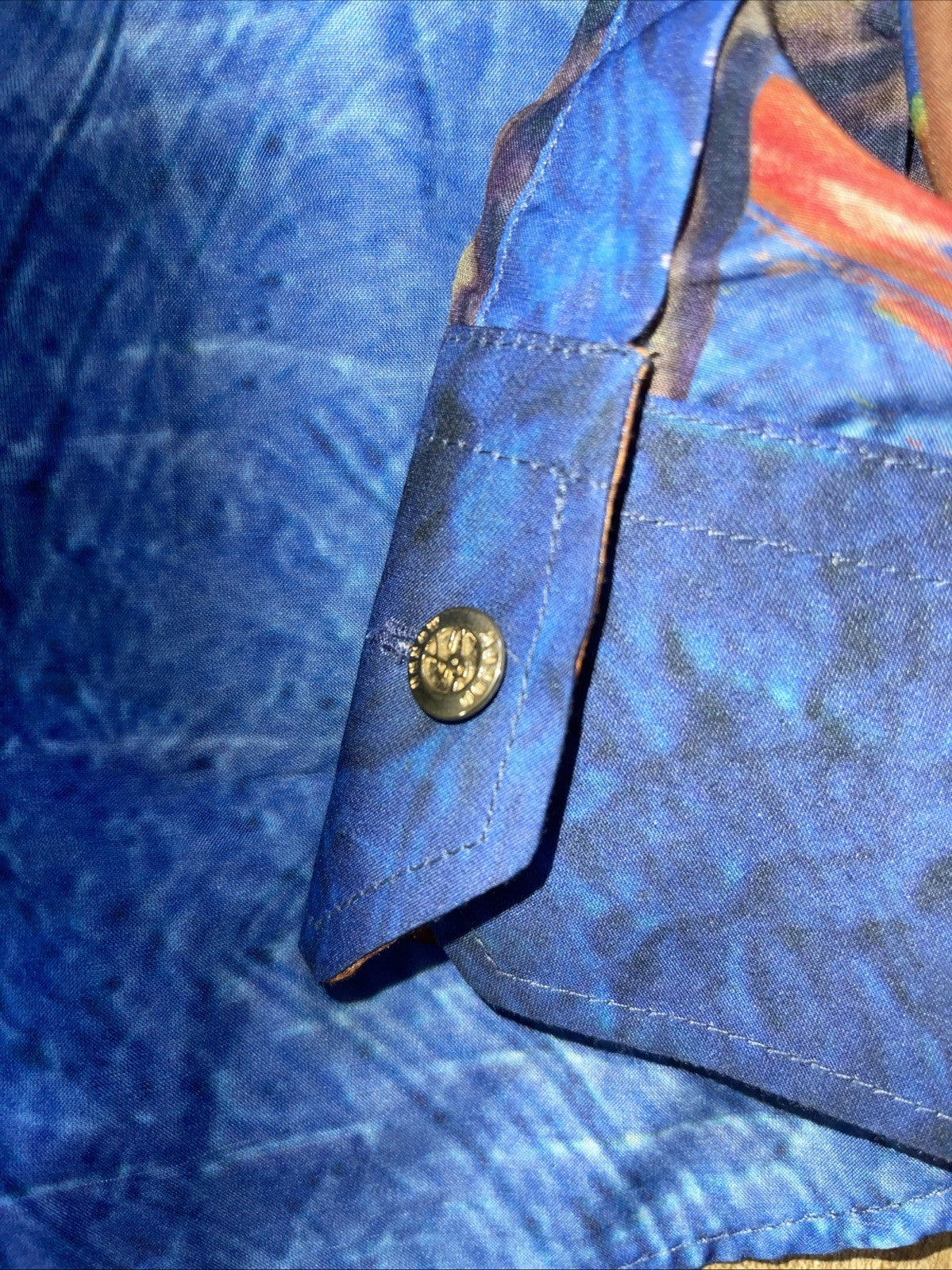 Mondo Limited Edition Button Up XL