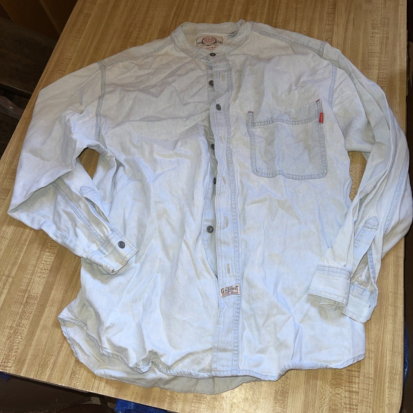 Bugle Boy Gold Crest Button Up Large 