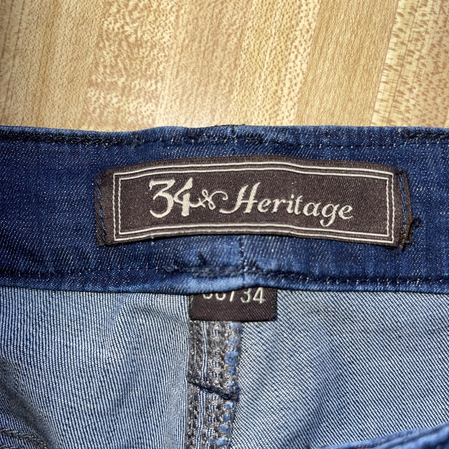 34 Heritage Charisma Jeans 38/34