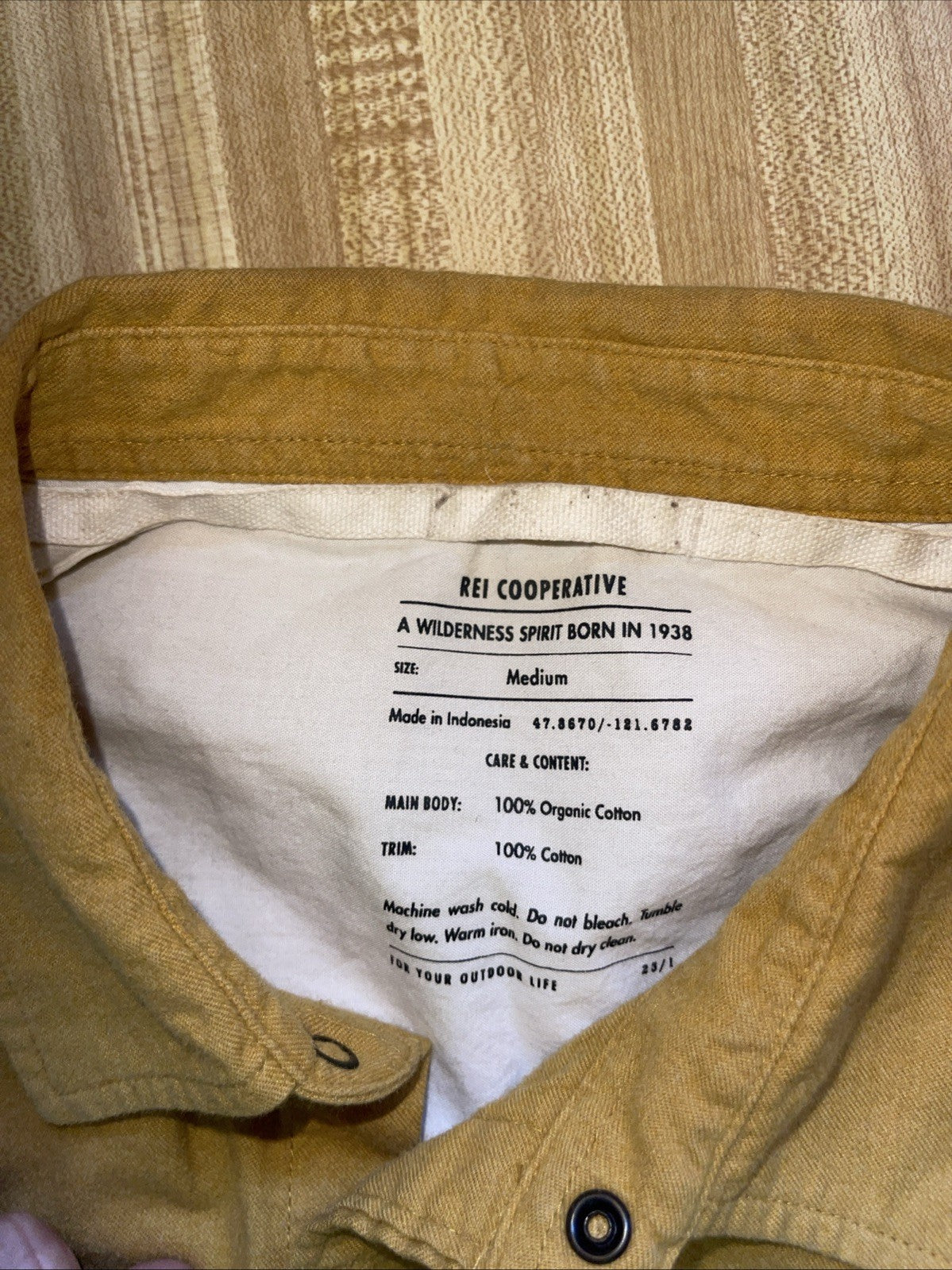 REI Cooperative Button Up Medium 
