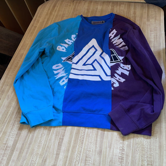 Black Pyramid Sweatshirt XL