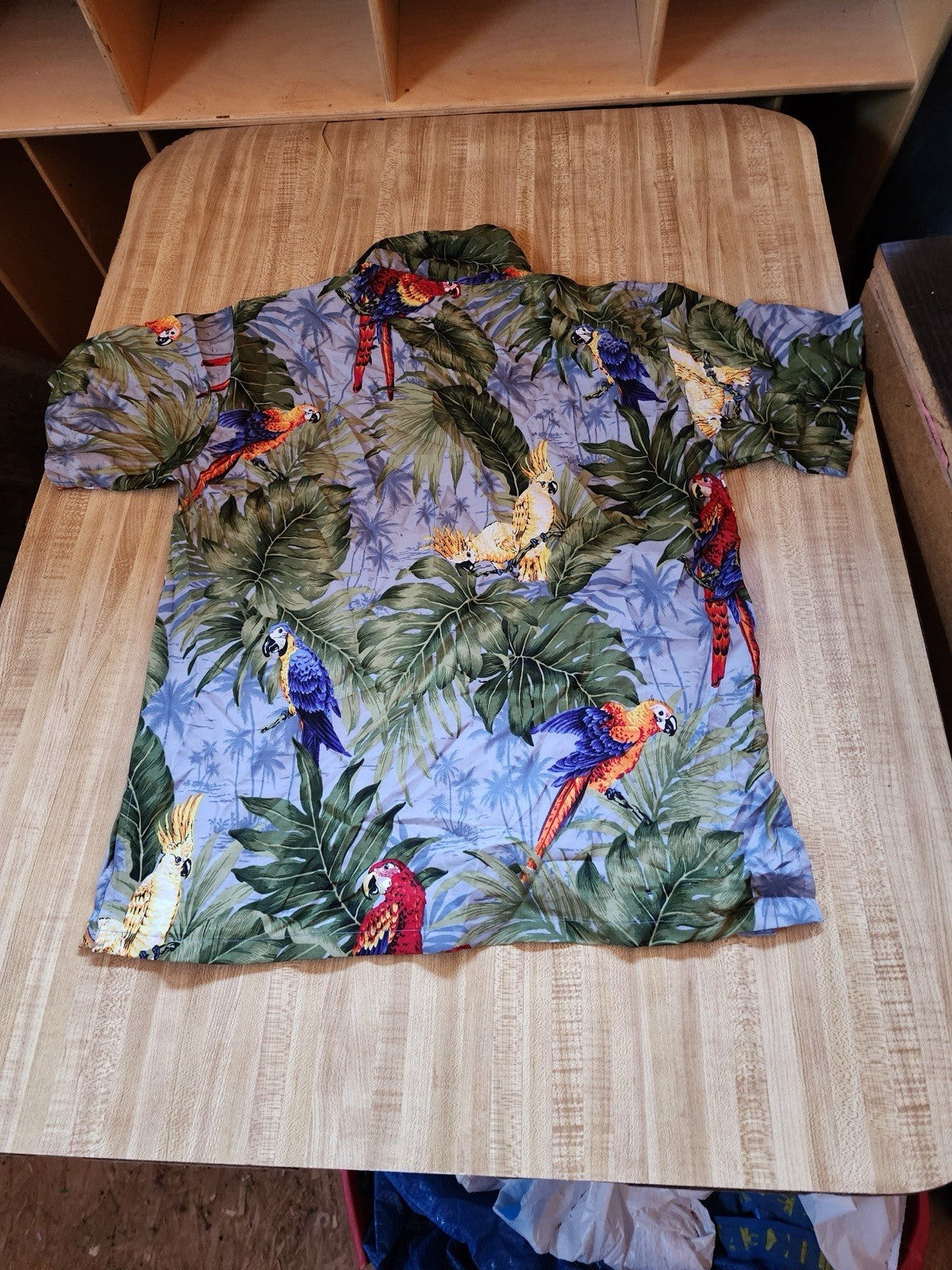 rima hawaiian shirt Small 
