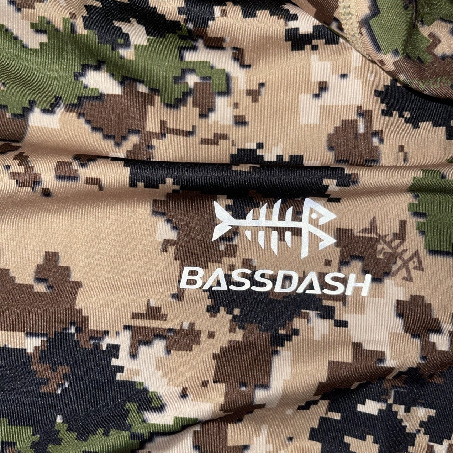 Bassdash Digi Camo Hoodie Large With Face Mask