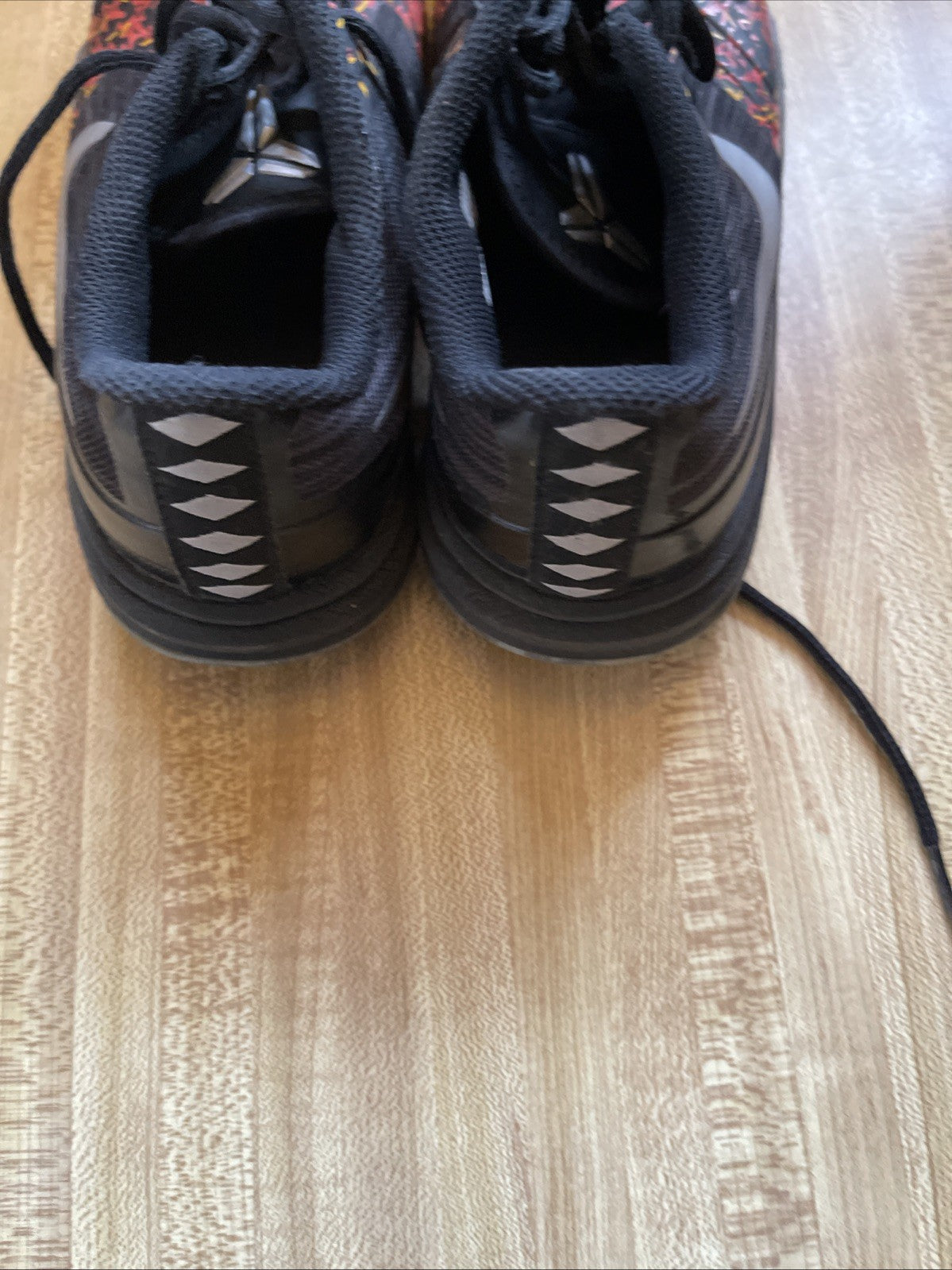 Nike Kobe Mentality Sneakers Size 4Y