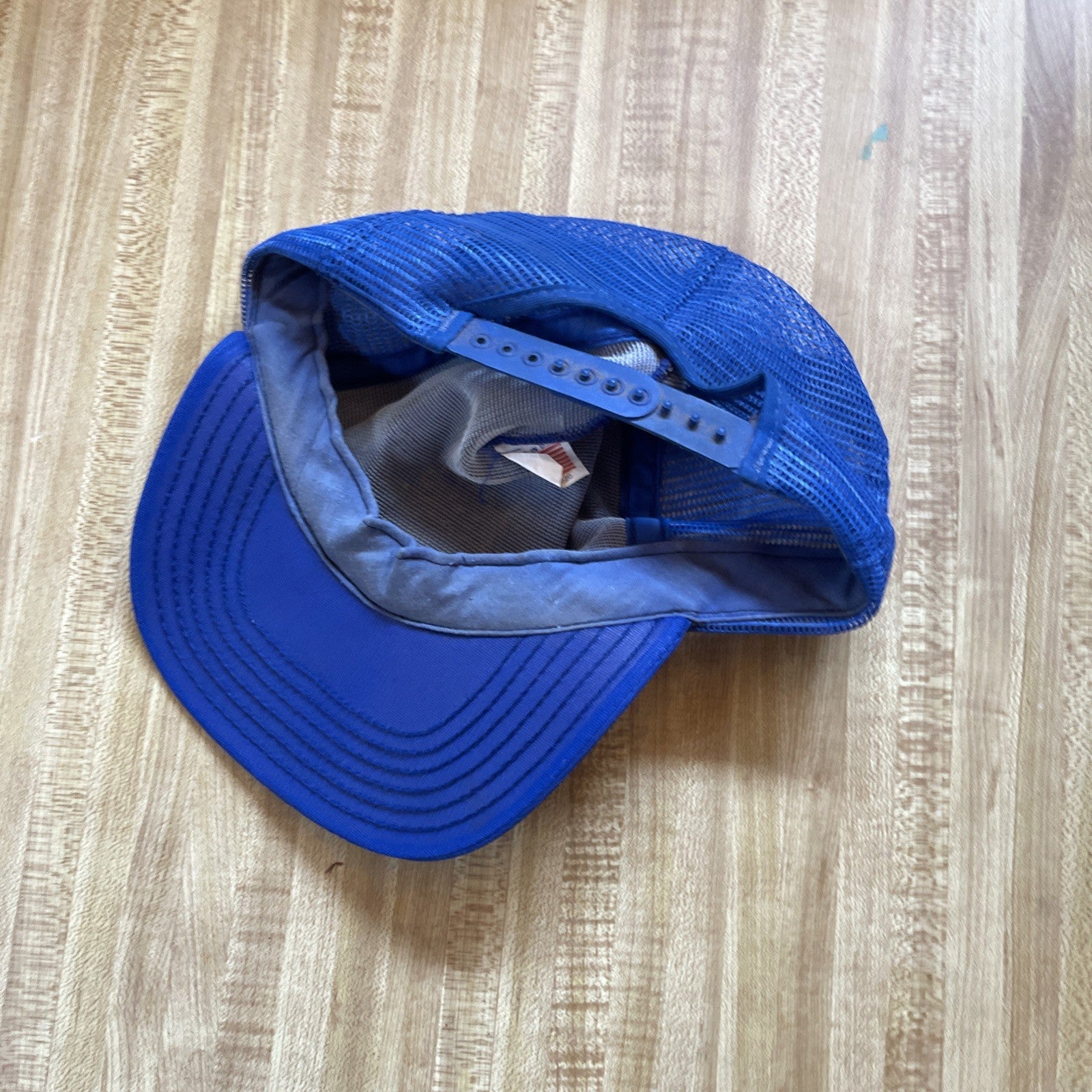 Vintage Don’s Sporting Goods SnapBack 