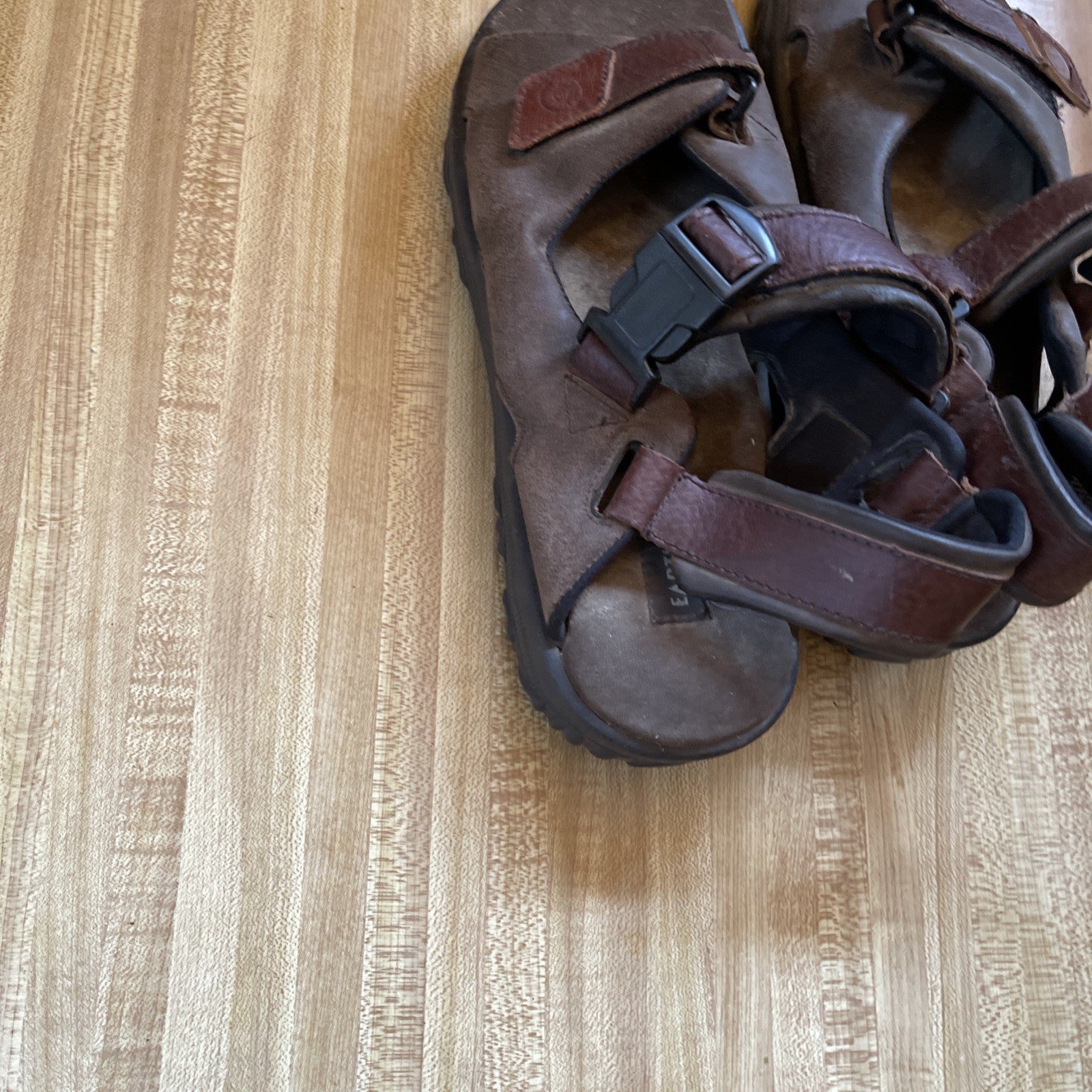 Earth Shoes Sandals 13