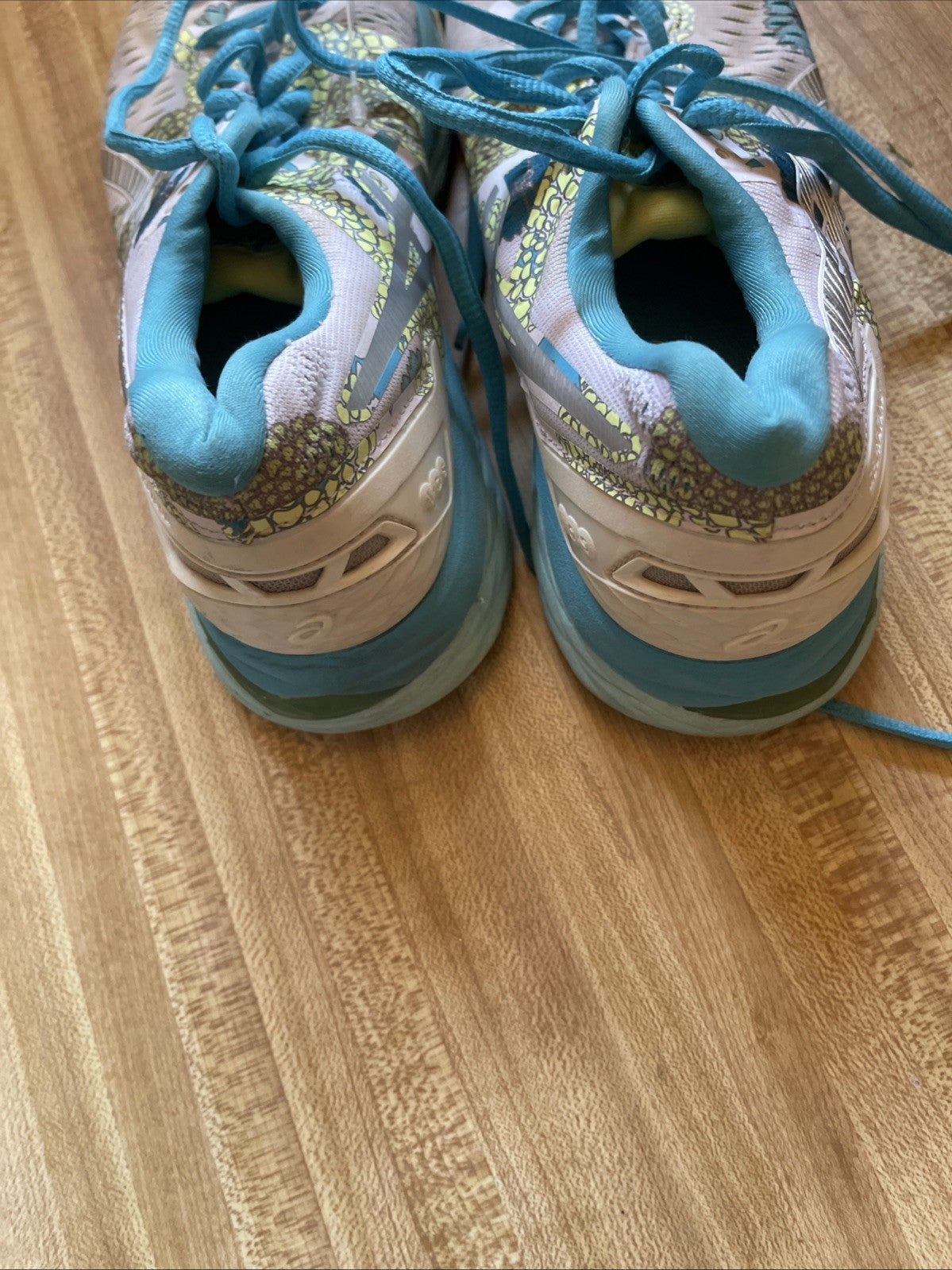 ASICS Gel Kayano Size 7