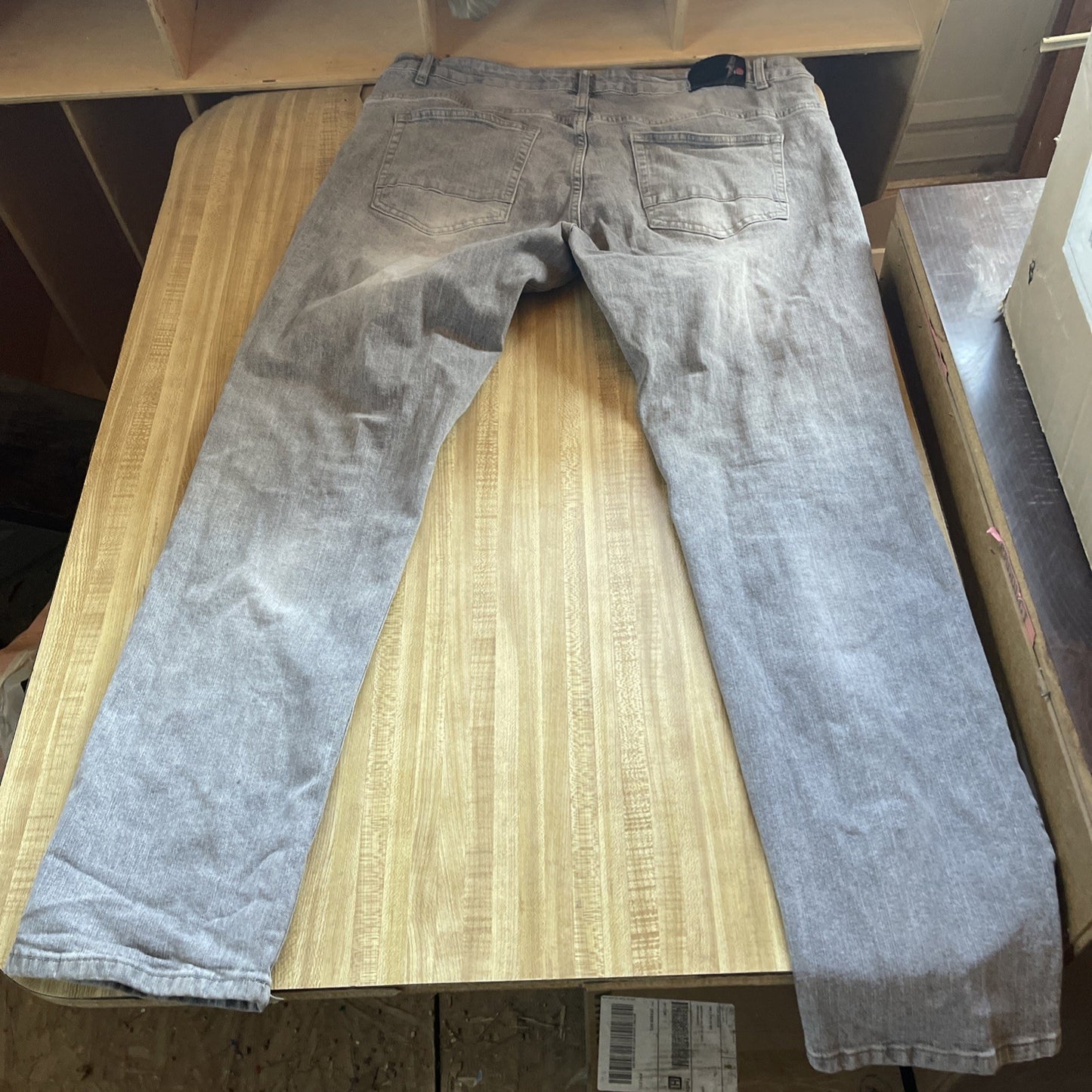 Spark Jeans Distressed 42/34