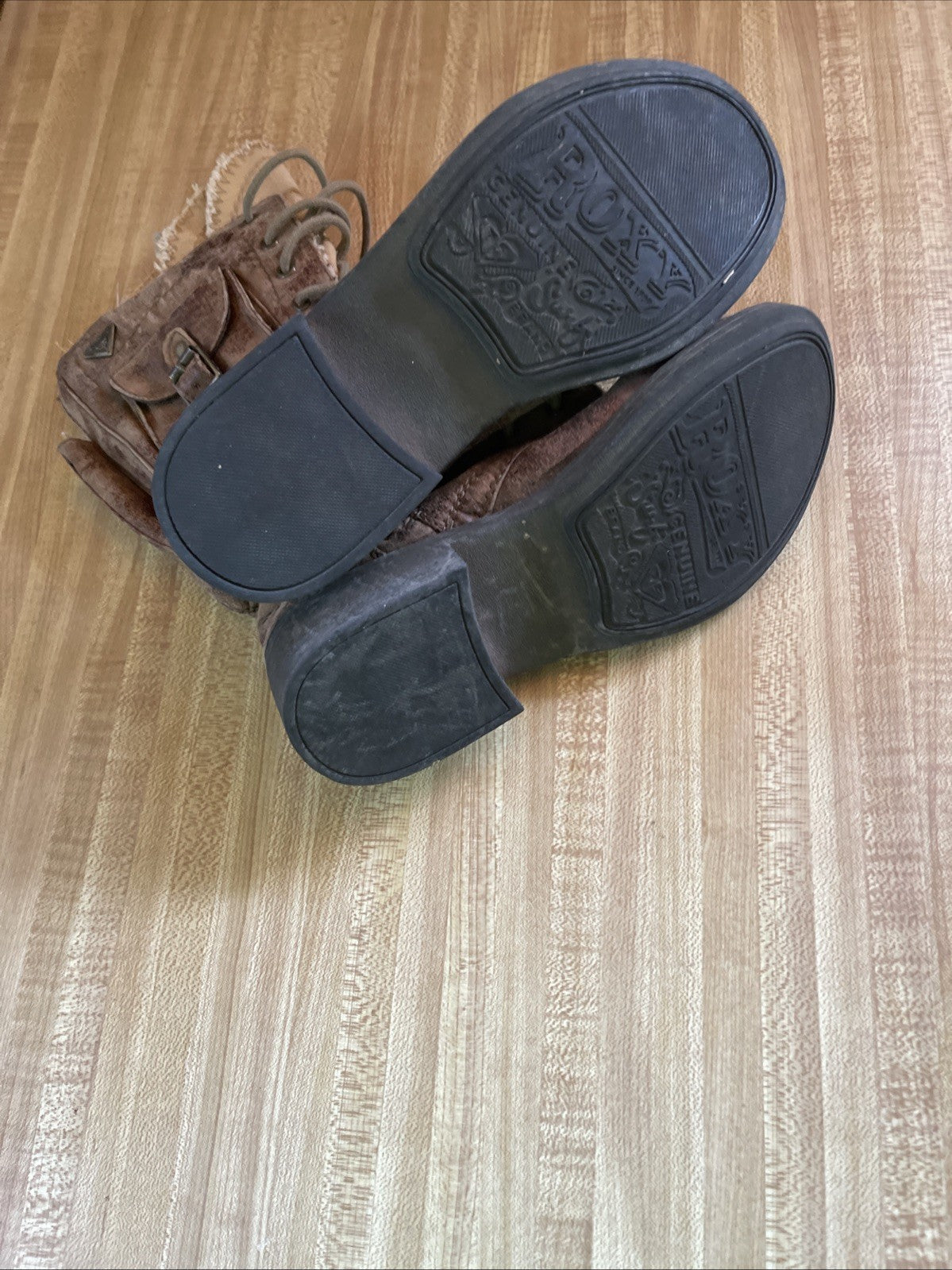Roxy Side Zip Lace Up Boots 7.5