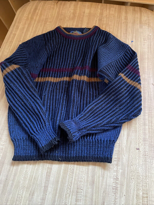 Vintage Weekends Sweater Medium 