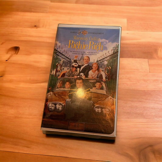 Richie Rich VHS 1995 (Clamshell) Family Comedy