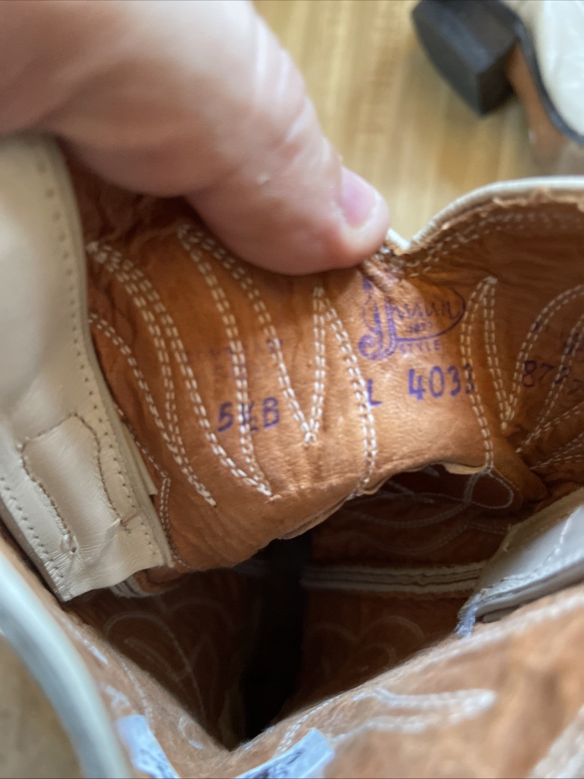 Justin Cowgirl Boots Vintage 5.5 B