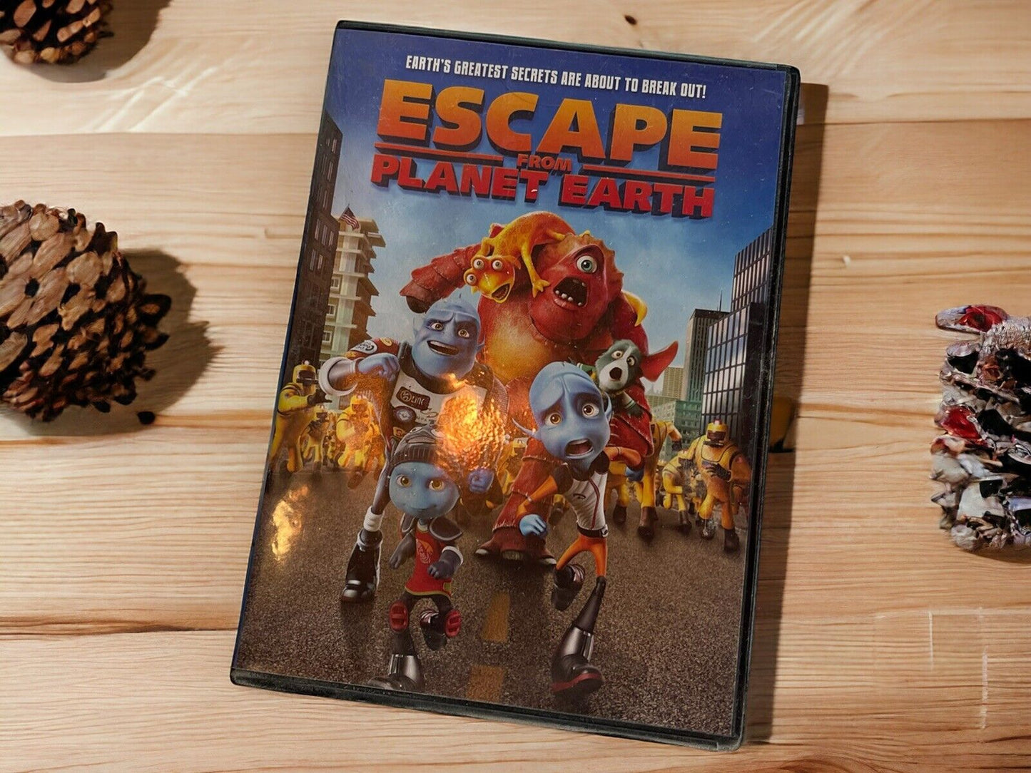 Escape From Planet Earth (DVD, 2013)