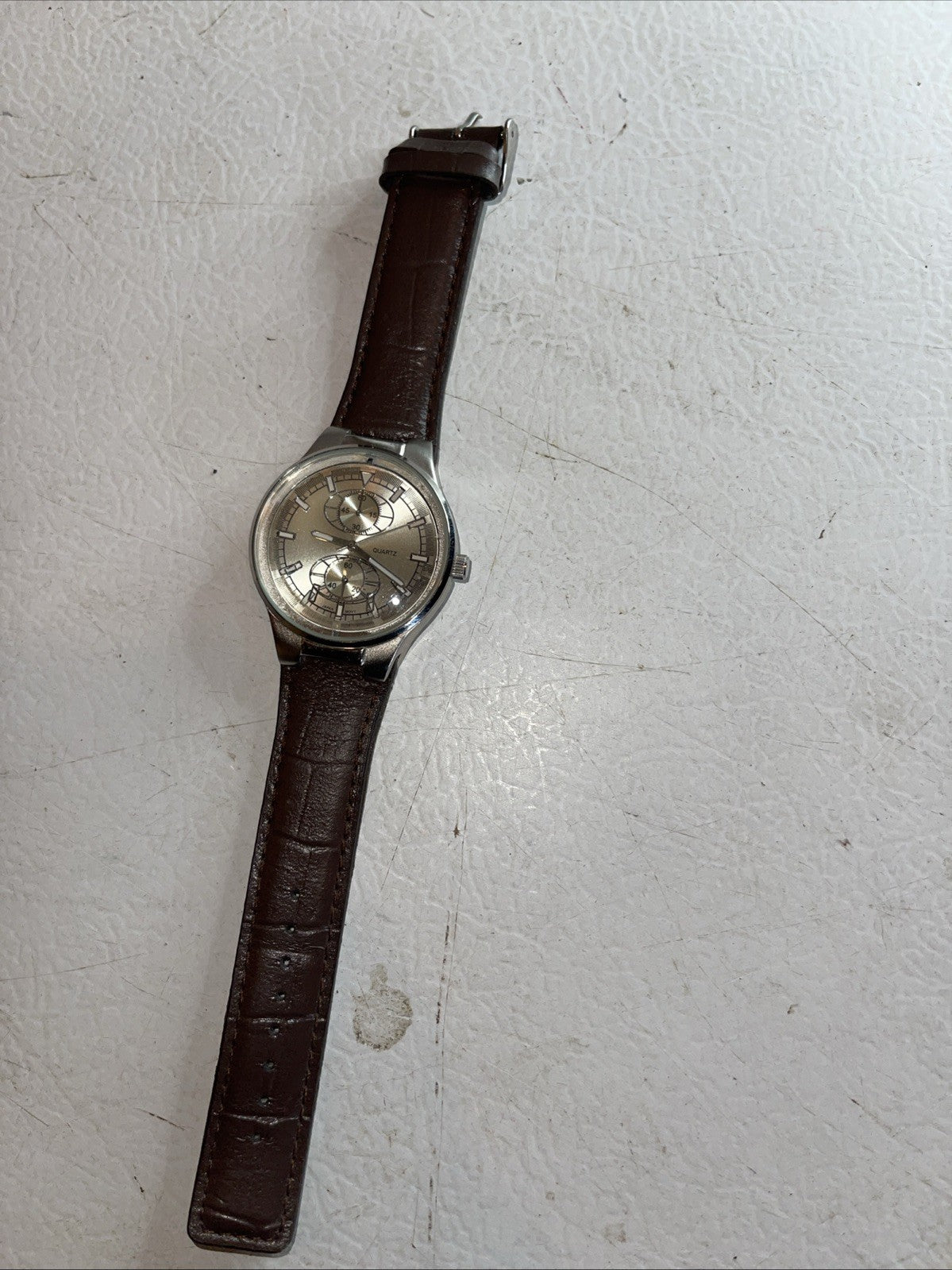 mens watch needs battery