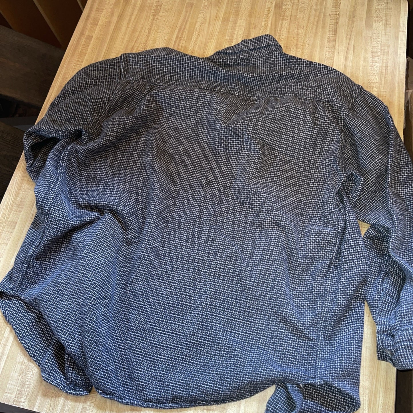 CNI Outdoors Button Down Large 