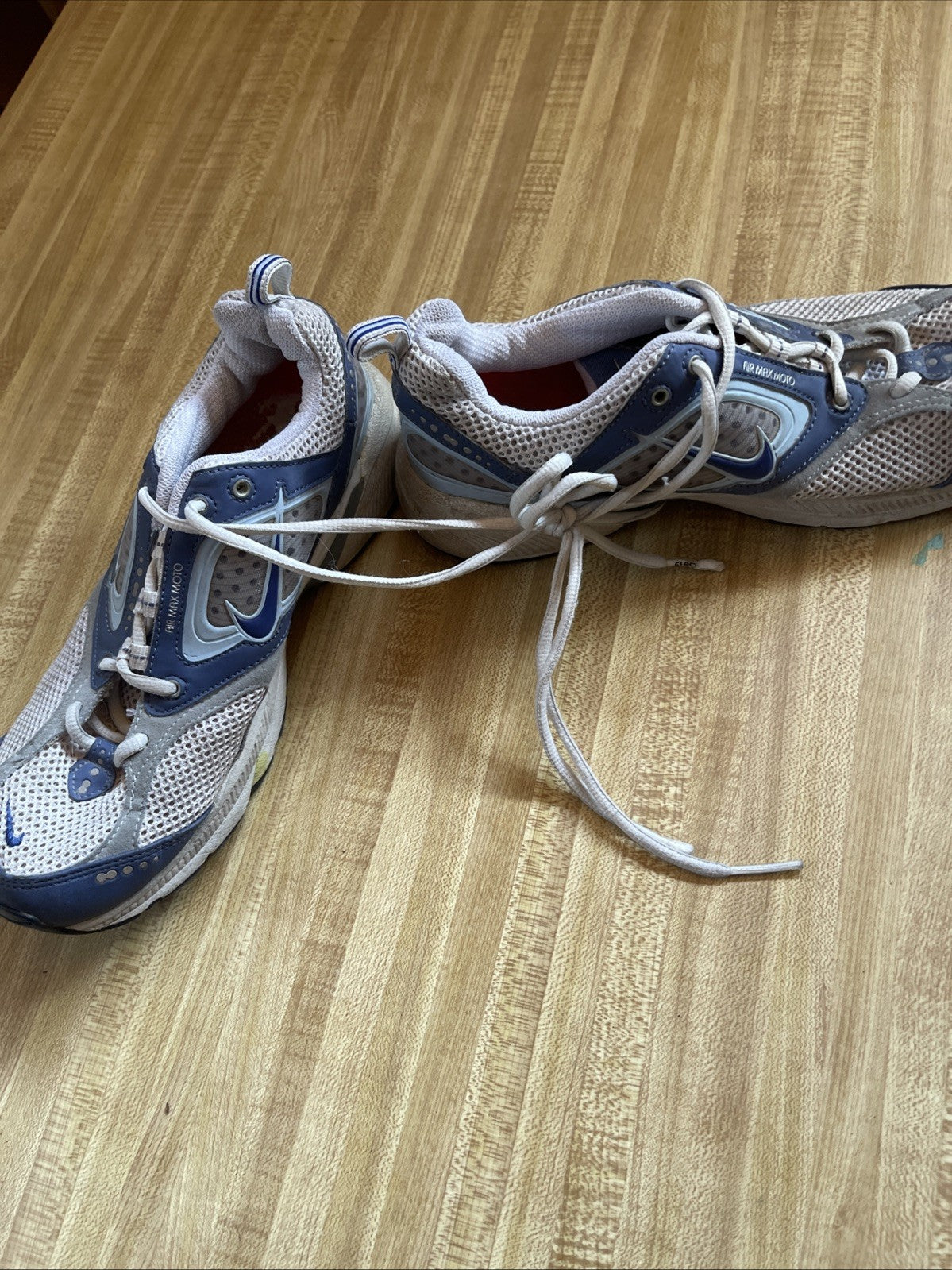 Nike Air Max Moto Size 8.5