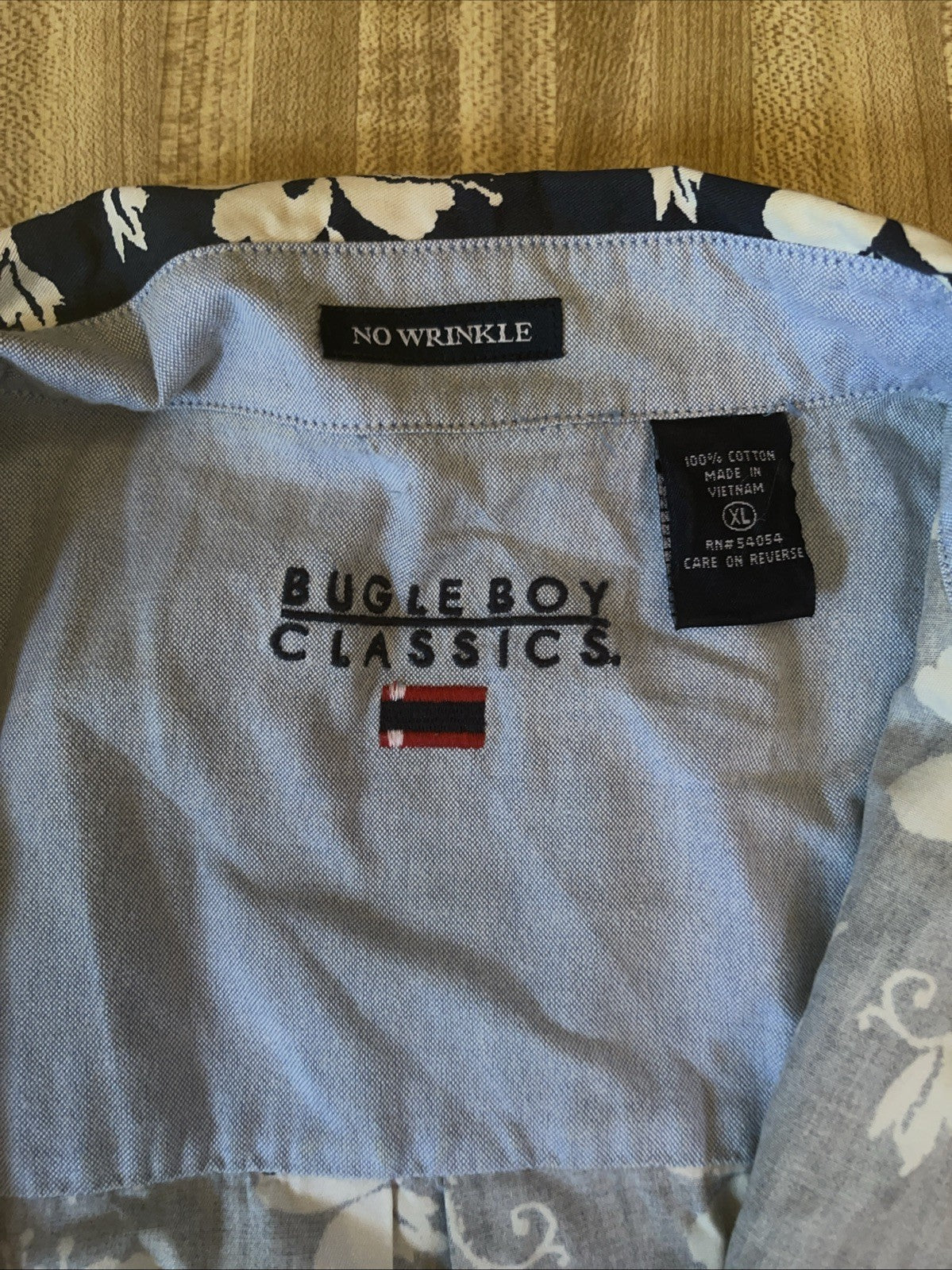 Bugle Boy Button Up XL