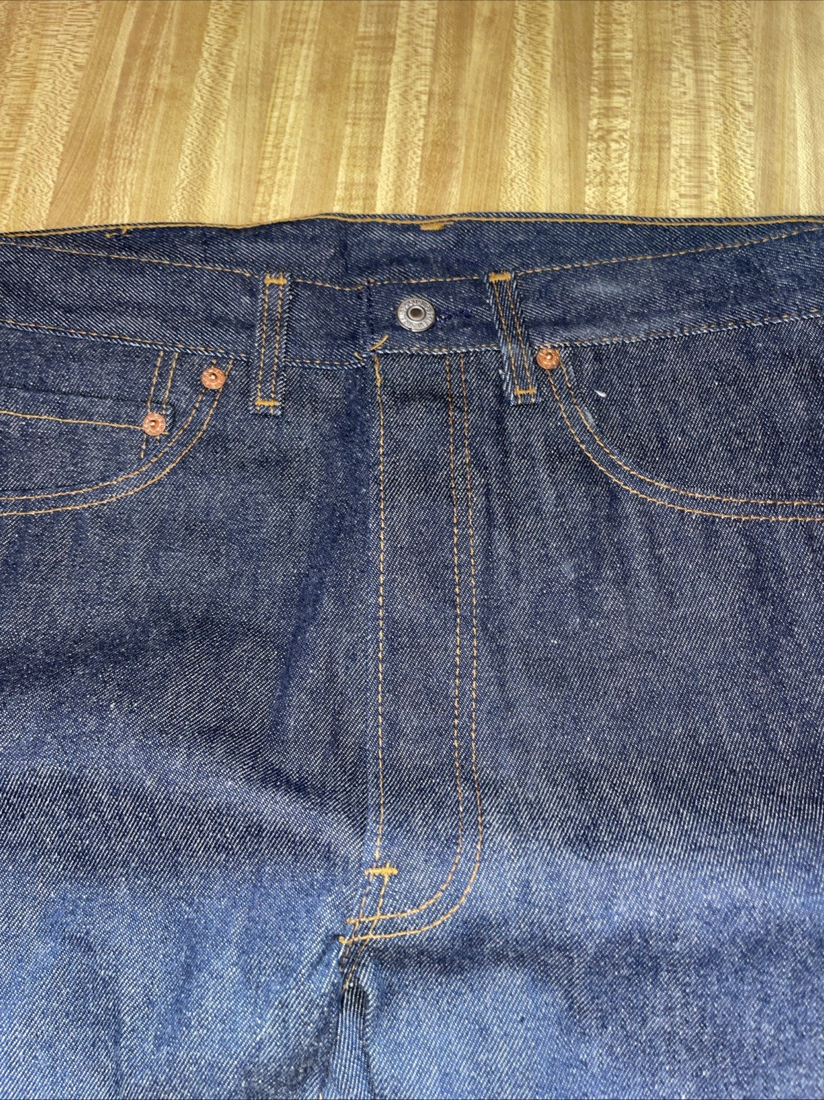 Deadstock NOS Levi’s 501xx 33x36