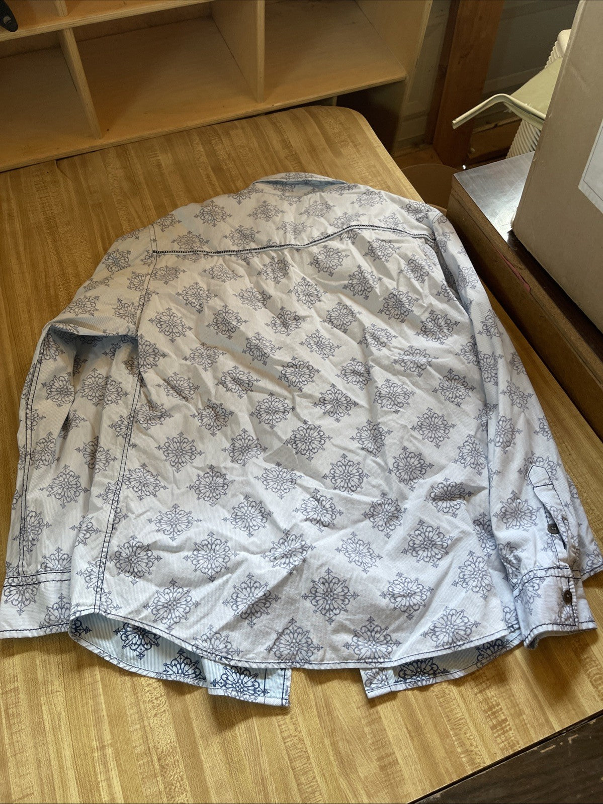 Helix Button Up Large
