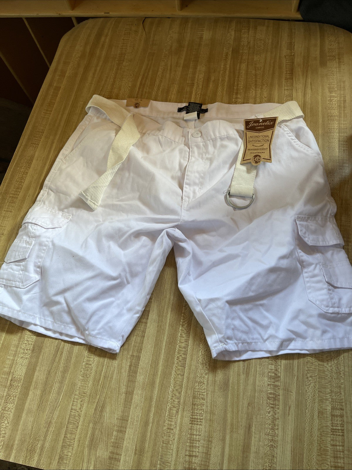Jeanetix Cargo Shorts NWT 38
