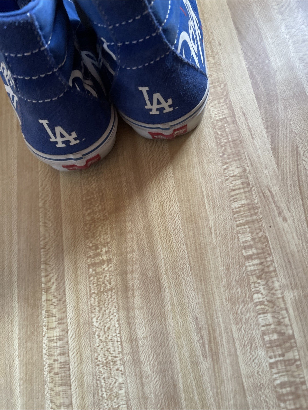 LA Dodgers Vans Men’s 7.5 Women’s 9