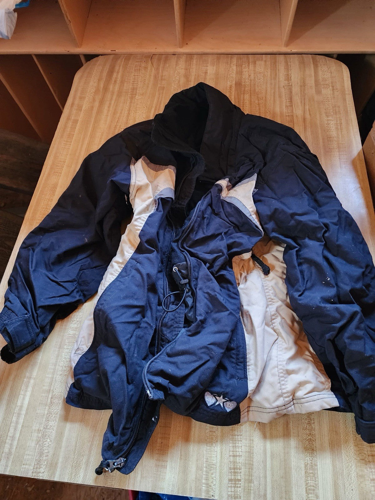 Cold As Ice Brand Jacket Large 
