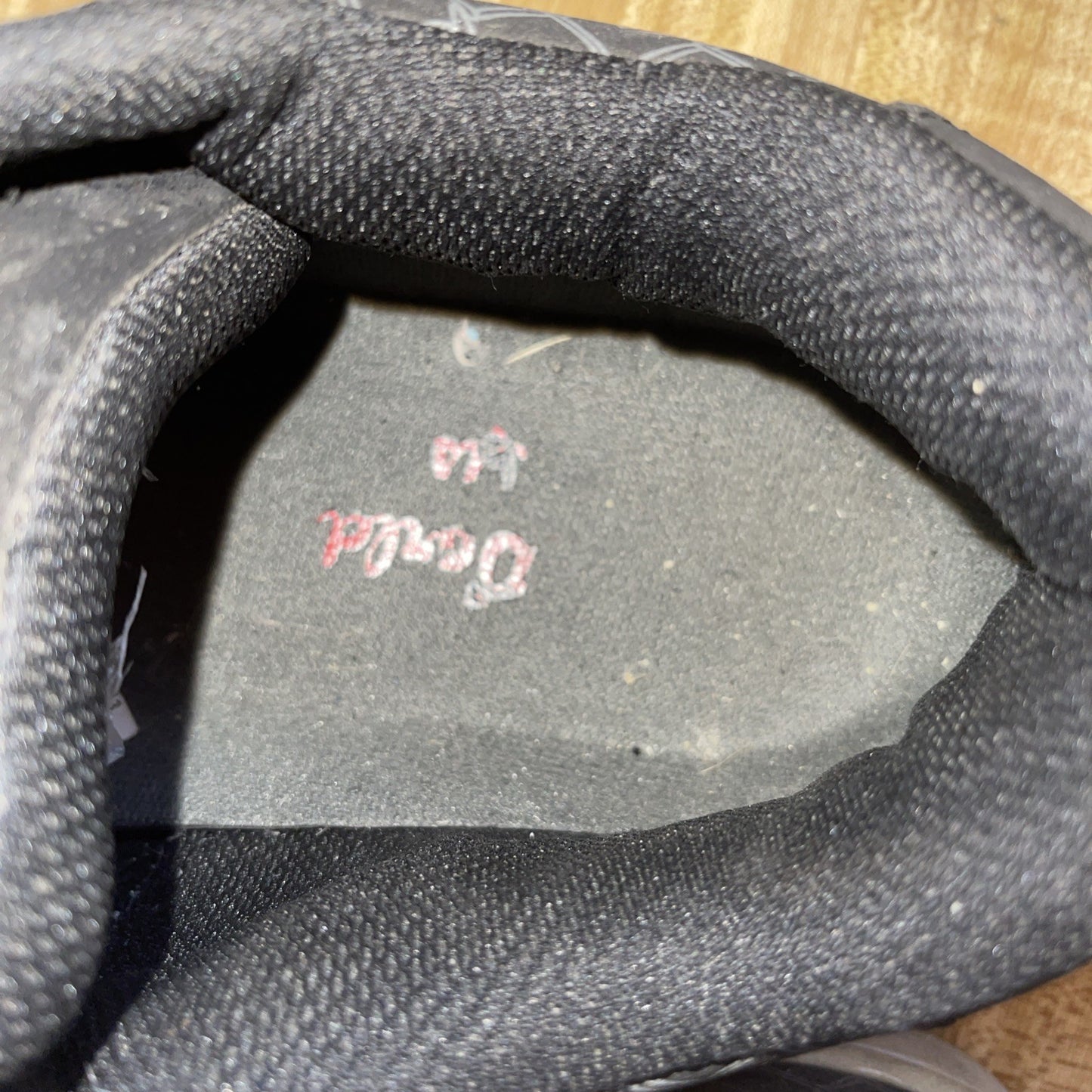 world industries skate shoes 9.5