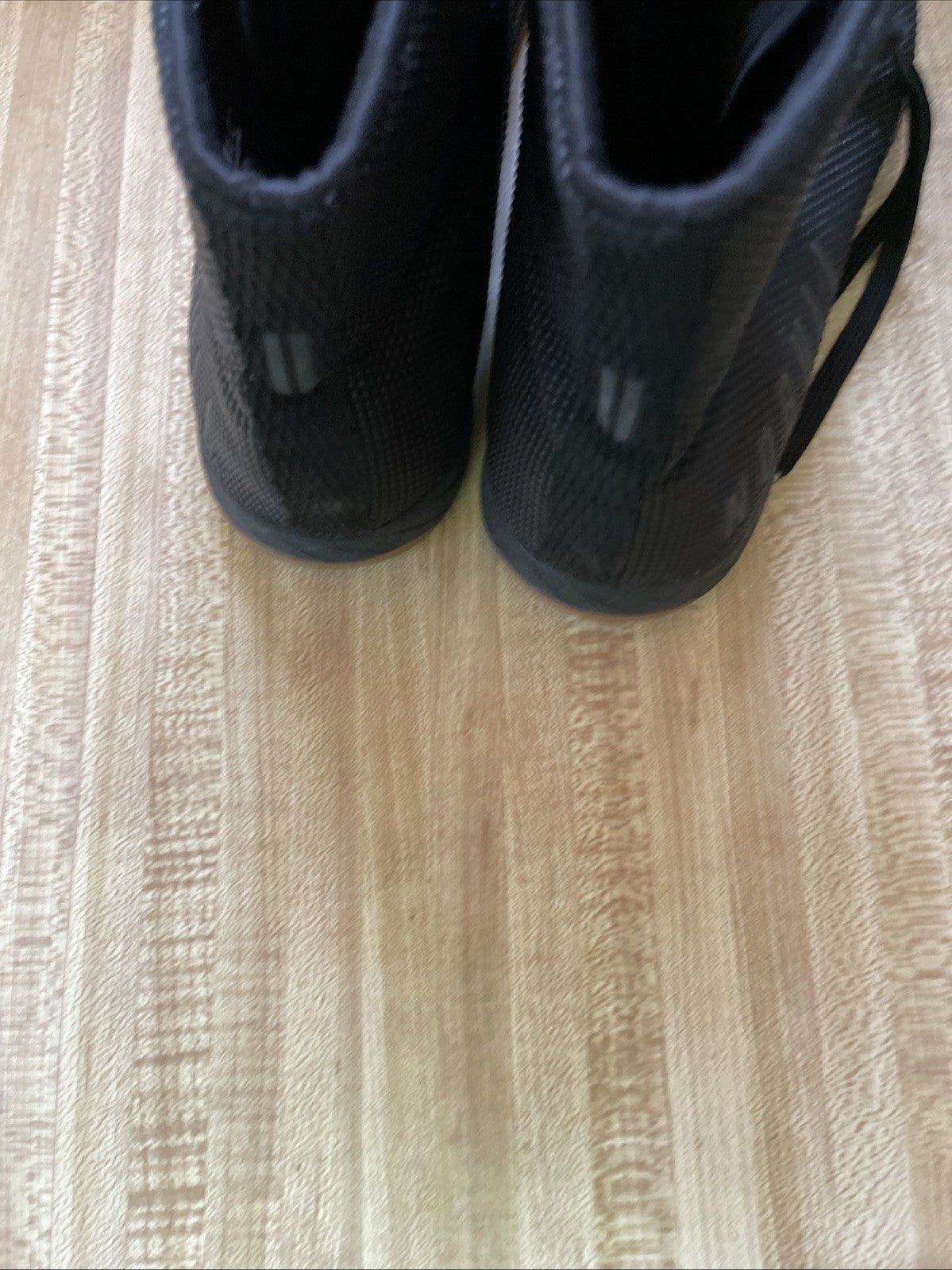 No Bull Sneakers 8.5