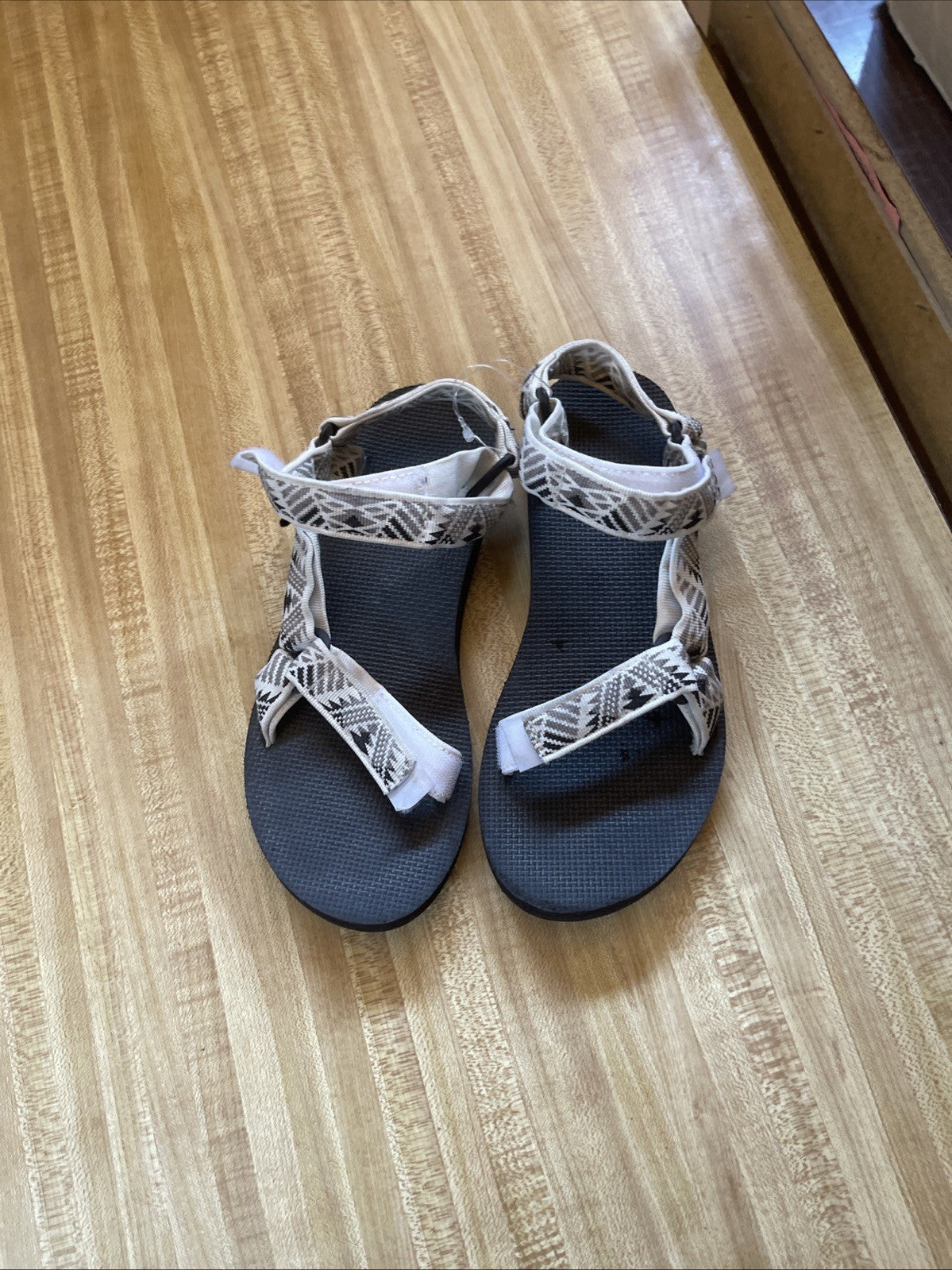 teva sandals 6