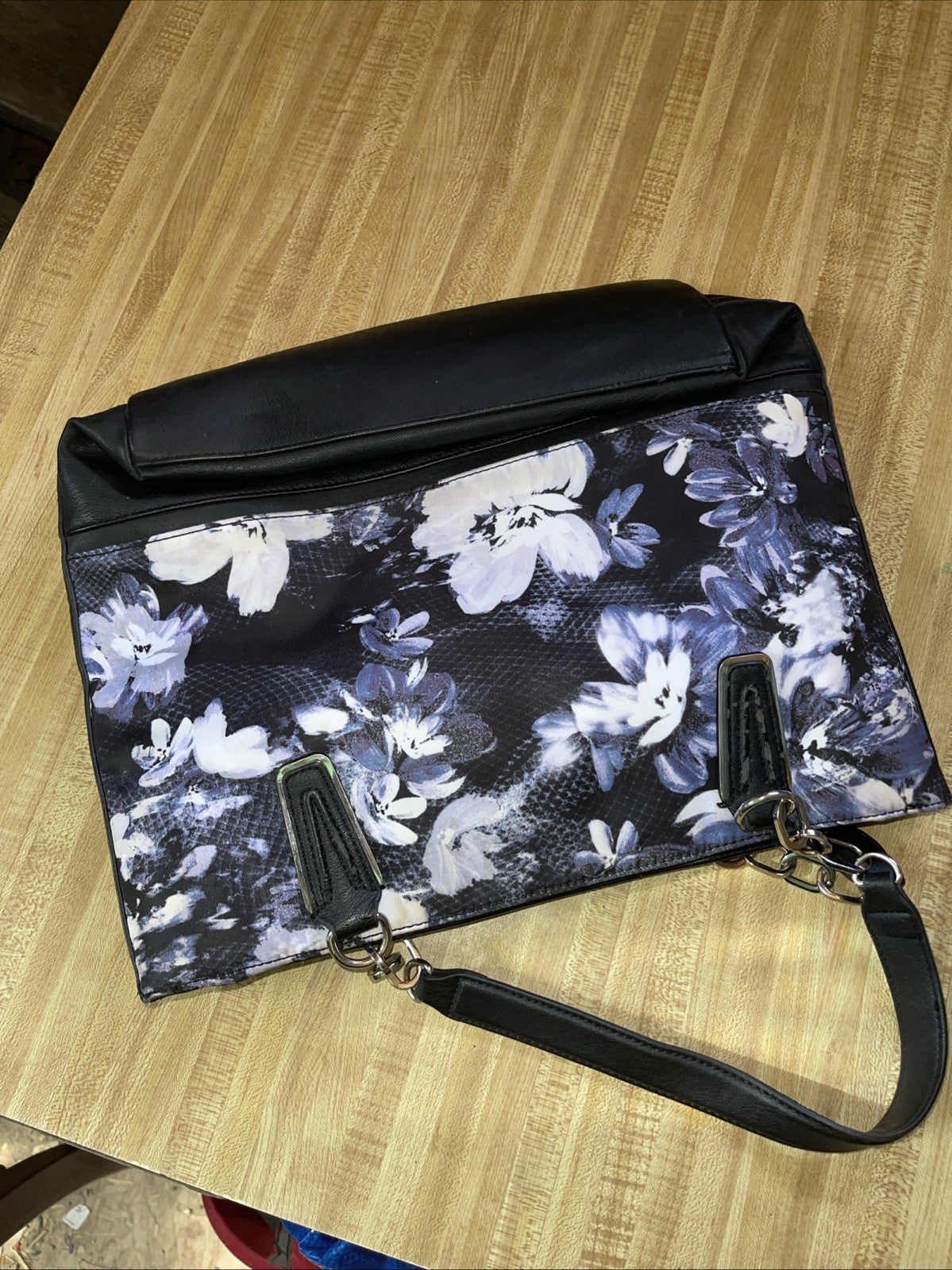 Simply Vera Purse